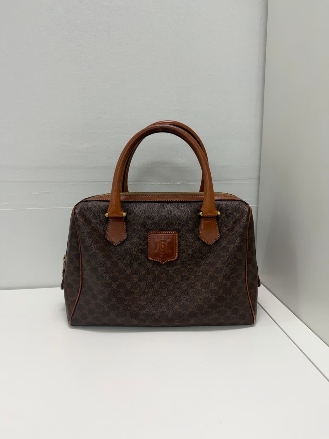 셀린느 모노그램 마카담 토트백 상품이미지1