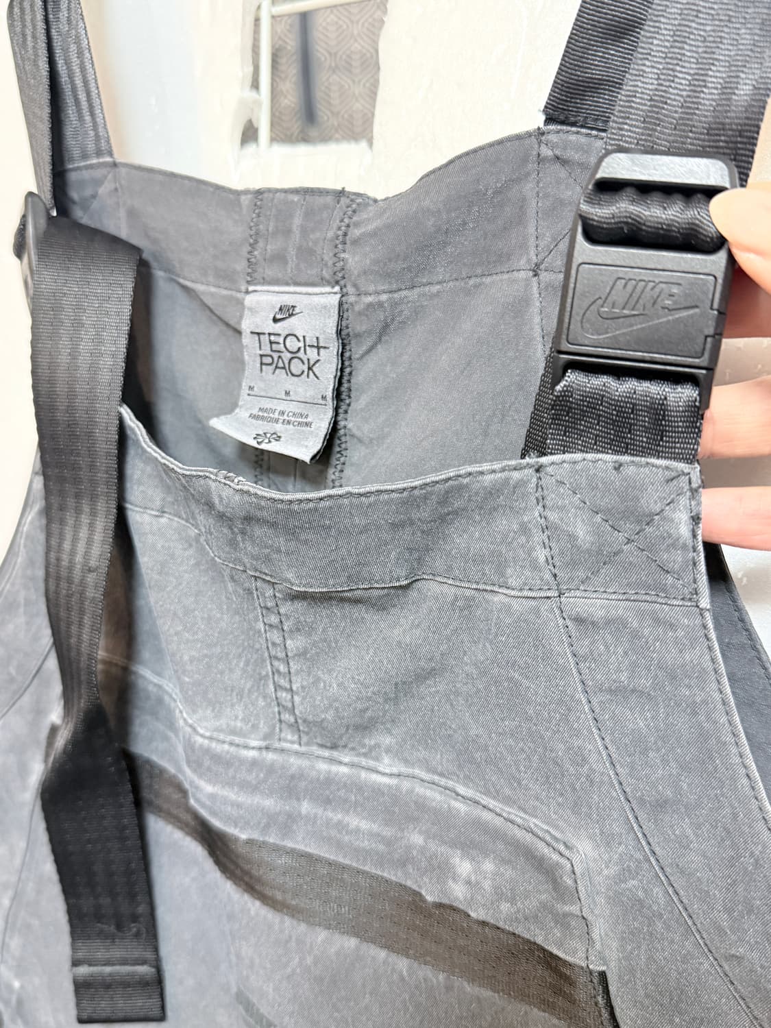 나이키 테크팩 오버롤 팬츠 M / Nike Tech Pack 멜빵 바지 상품이미지3