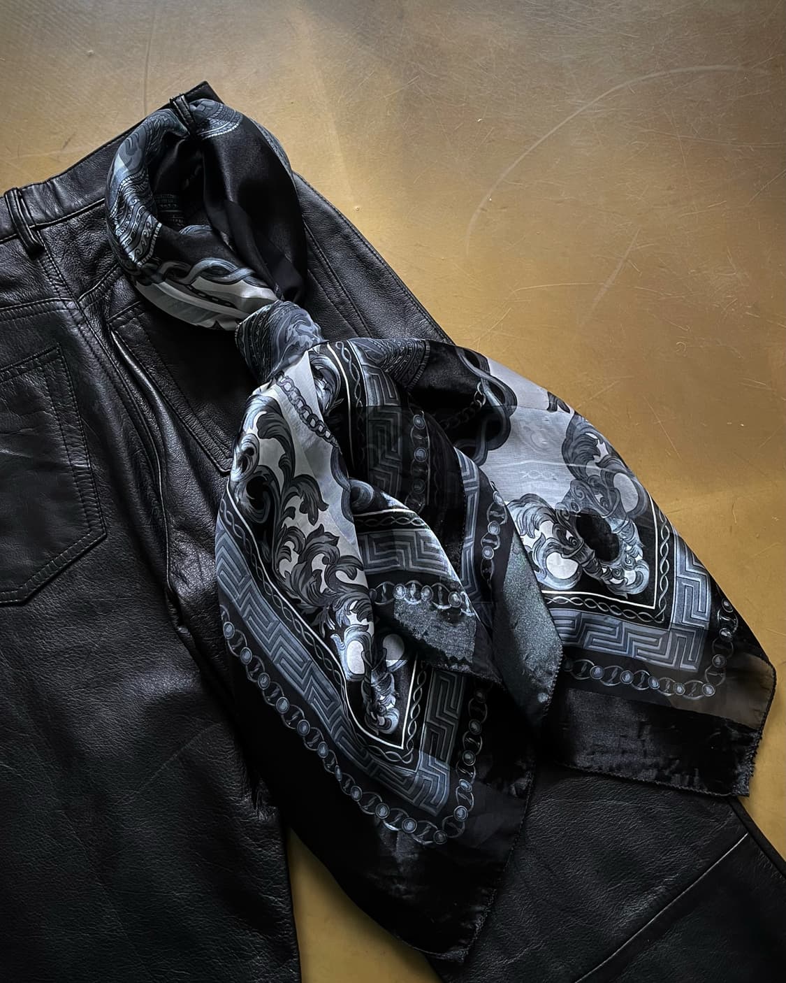 80-90s JPN Vintage Antique Pattern Scarf 상품이미지5