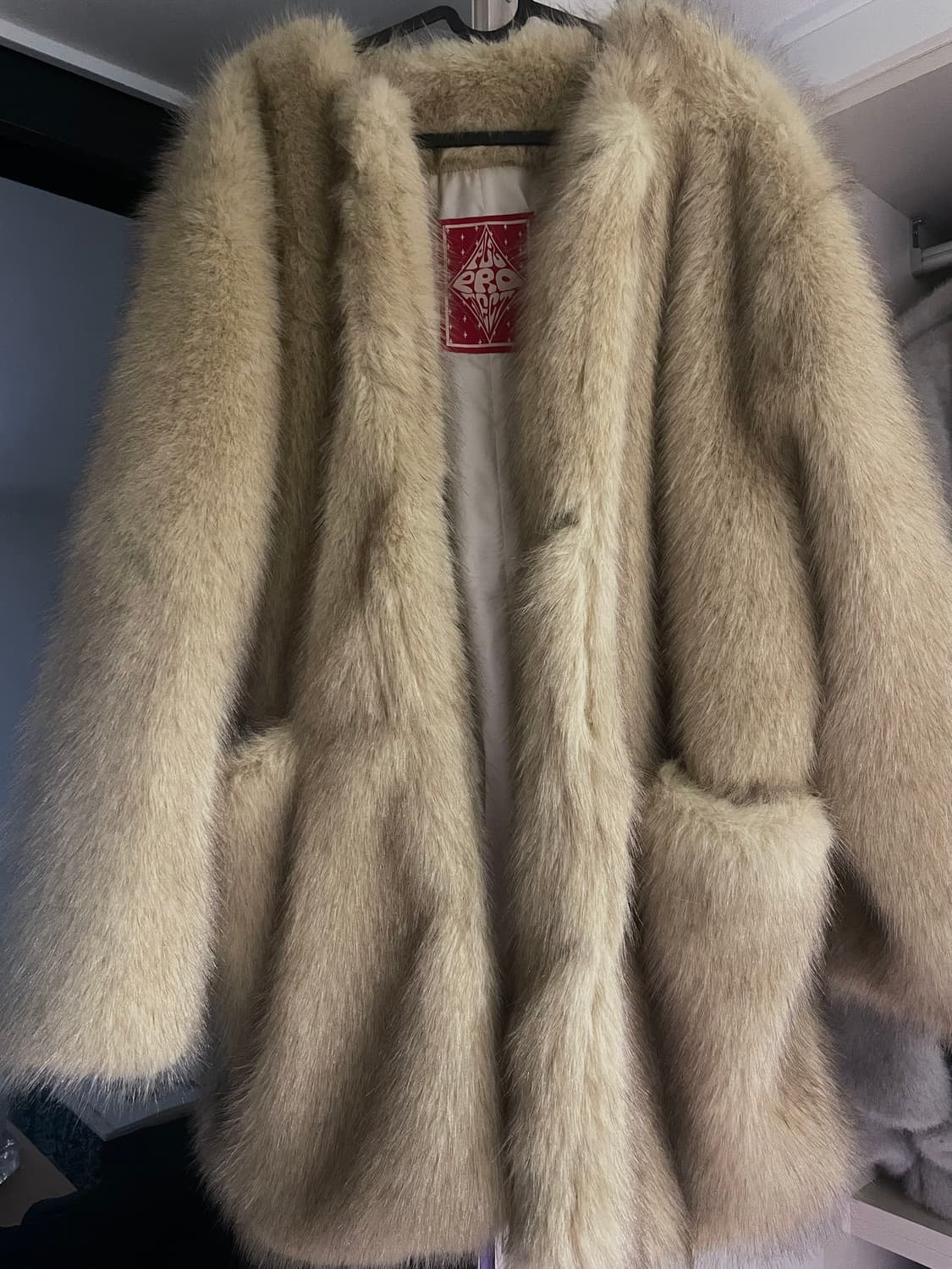 플리즈 프로젝트 베이지 퍼 상품이미지3