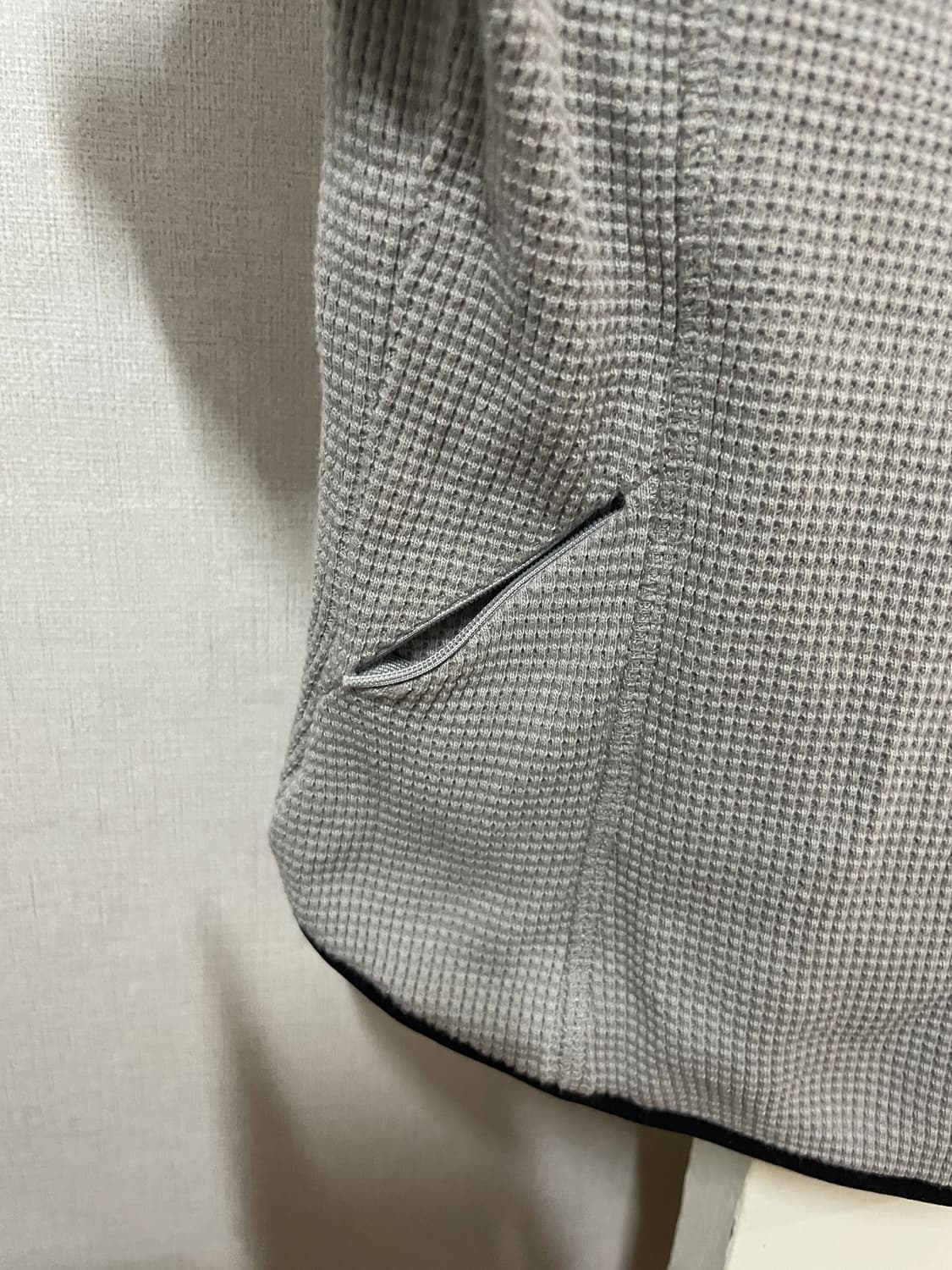 디퍼런트이즈오케이 쿼터 탑  상품이미지2