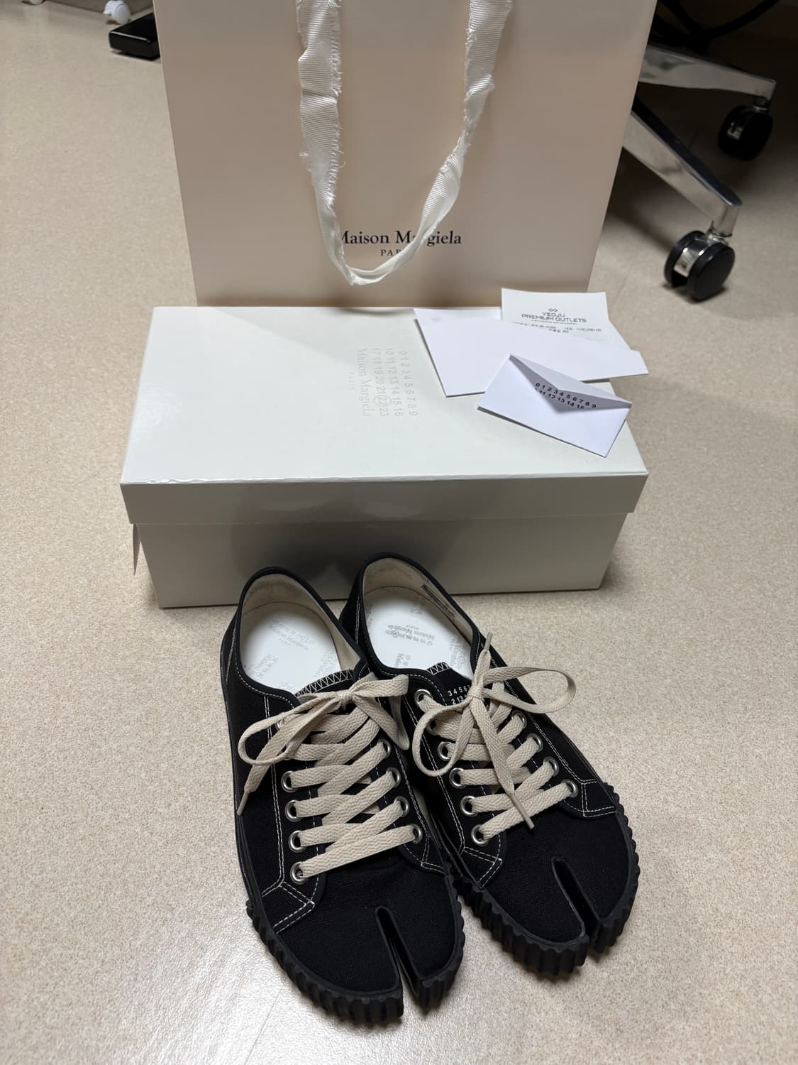 메종 마르지엘라 타비 스니커즈 블랙 37.5 상품이미지1