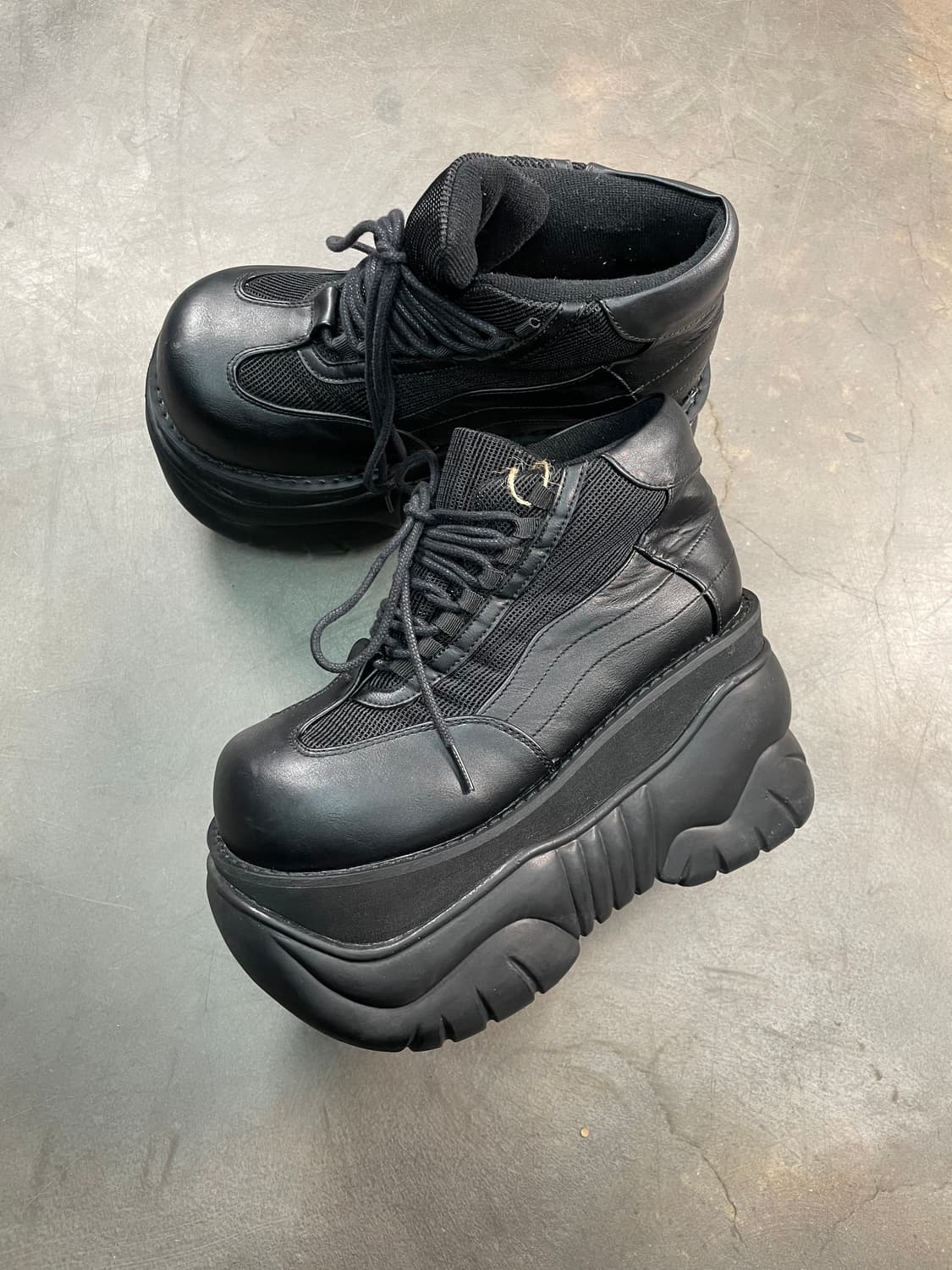 데모니아 박서 플랫폼 슈즈 상품이미지1