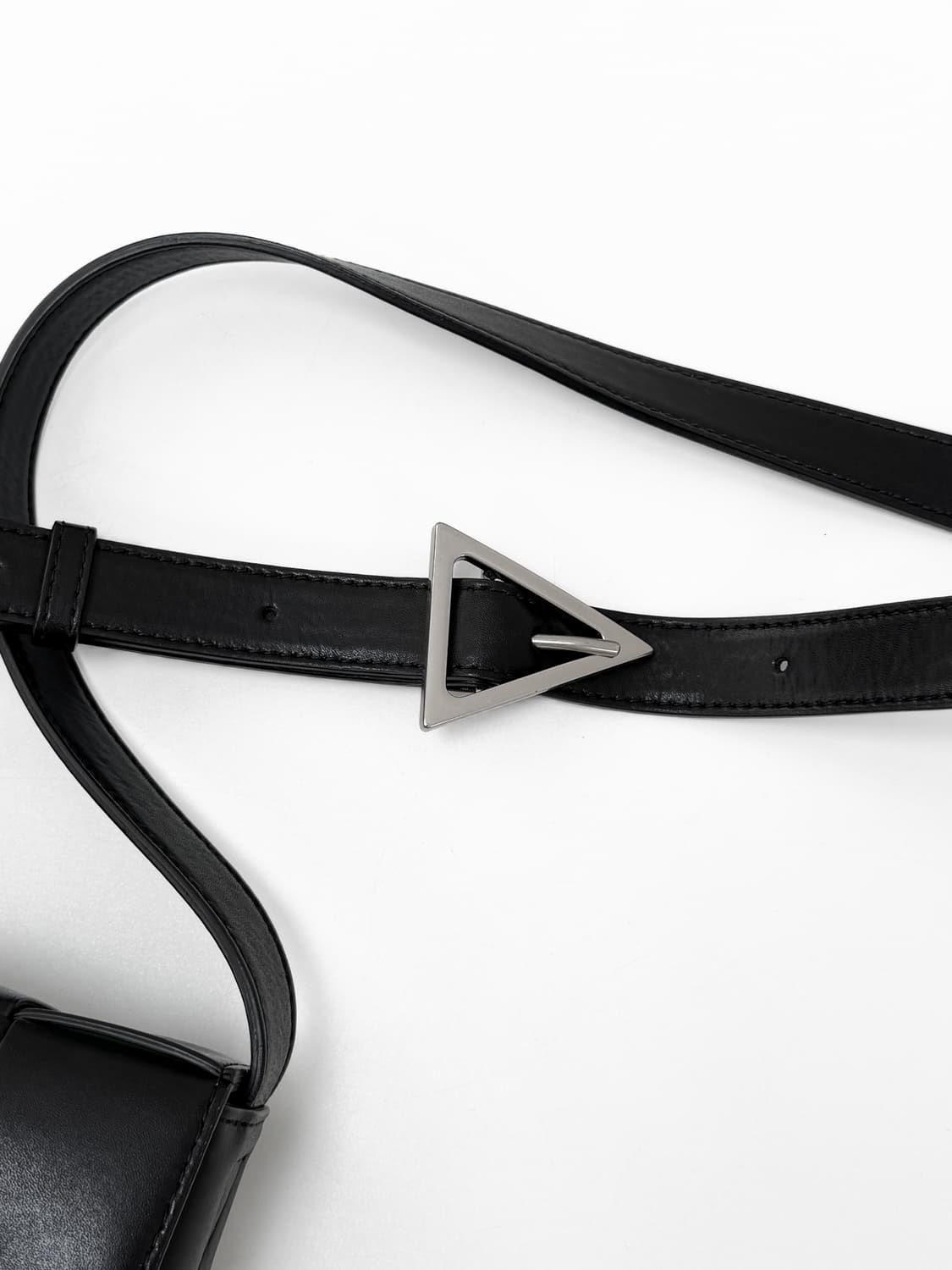 보테가베네타 패러킷 투톤 카세트 백 상품이미지4