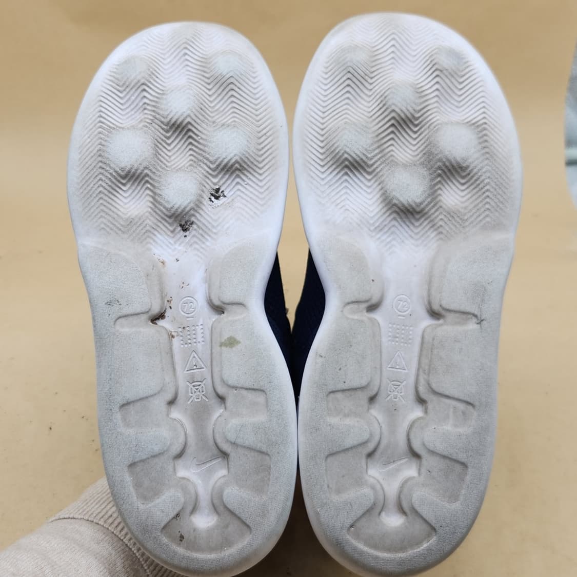 나이키 콰지 남성운동화 300 상품이미지3