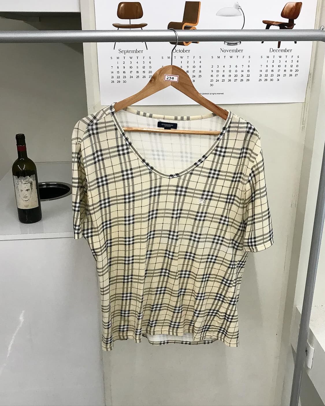 버버리 로고 노바체크 브이넥 반팔티 상품이미지5
