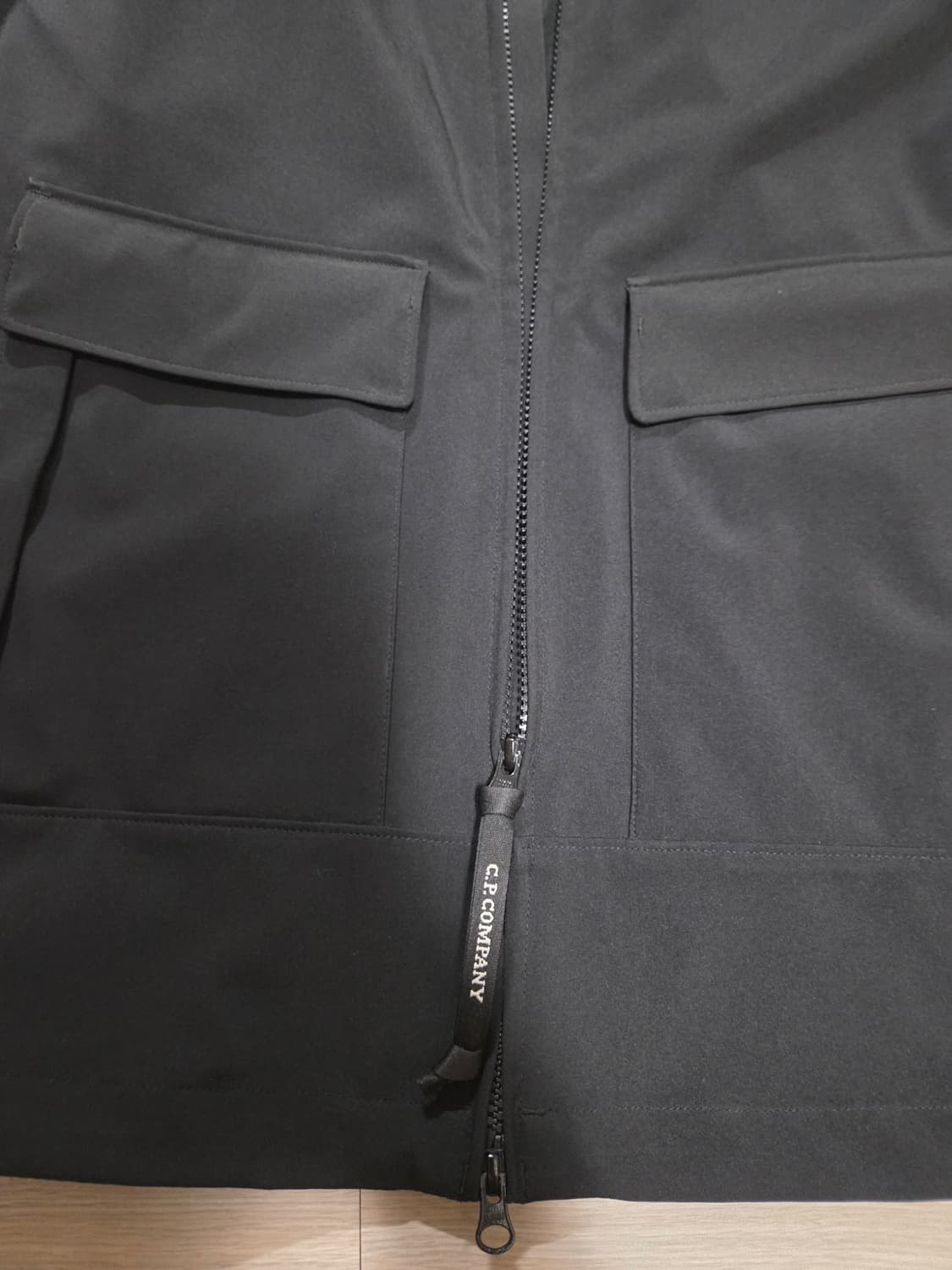 [미착용] C.P 컴퍼니 C-Shell 바람막이 자켓 상품이미지4