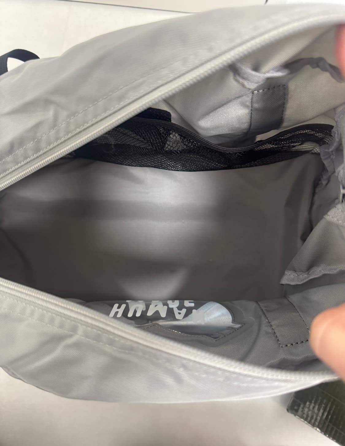 휴먼메이드 보스턴백 그레이 상품이미지4