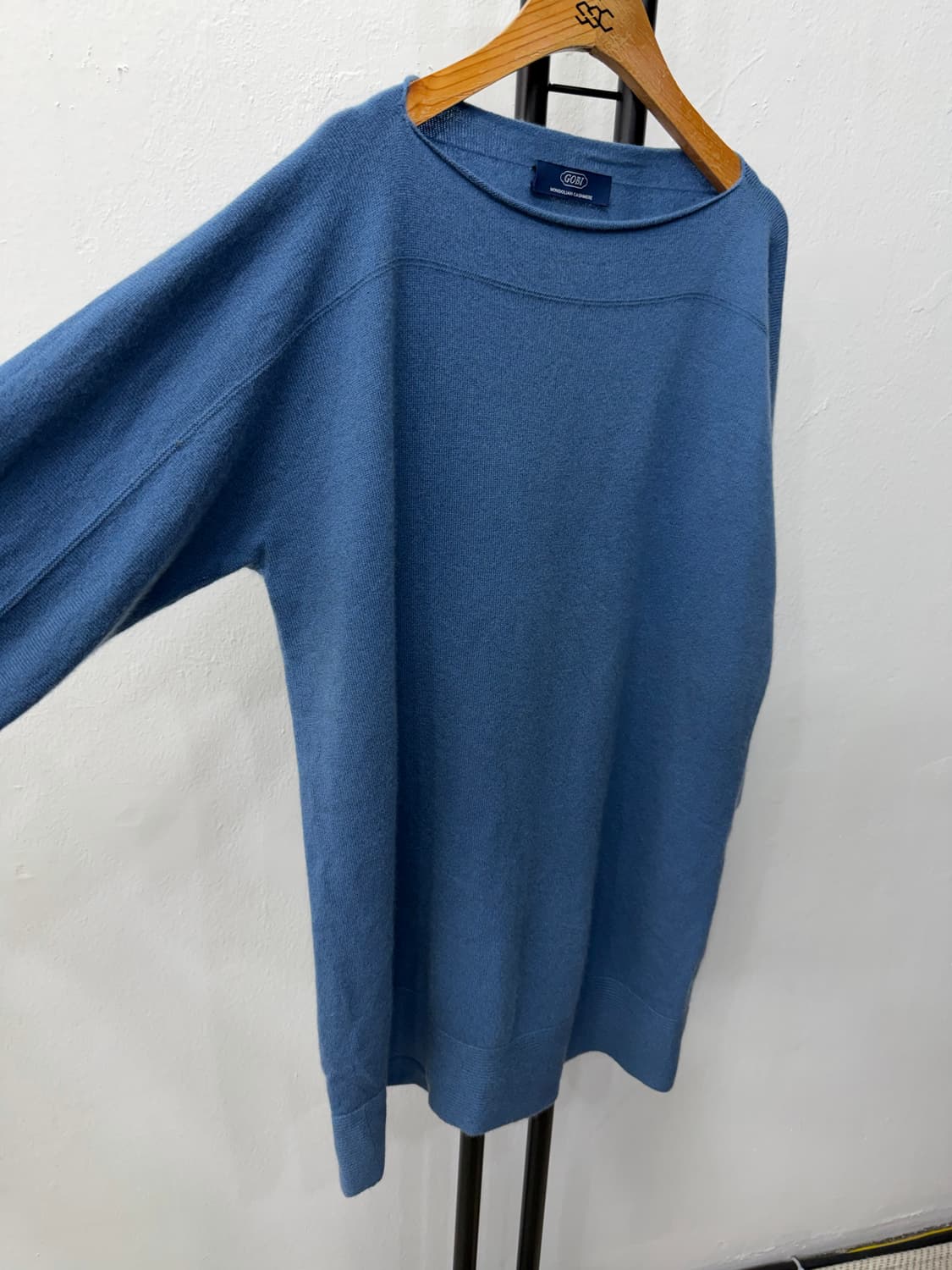정품) GOBI 고비 캐시미어100 니트 스웨터 블루 L 상품이미지2