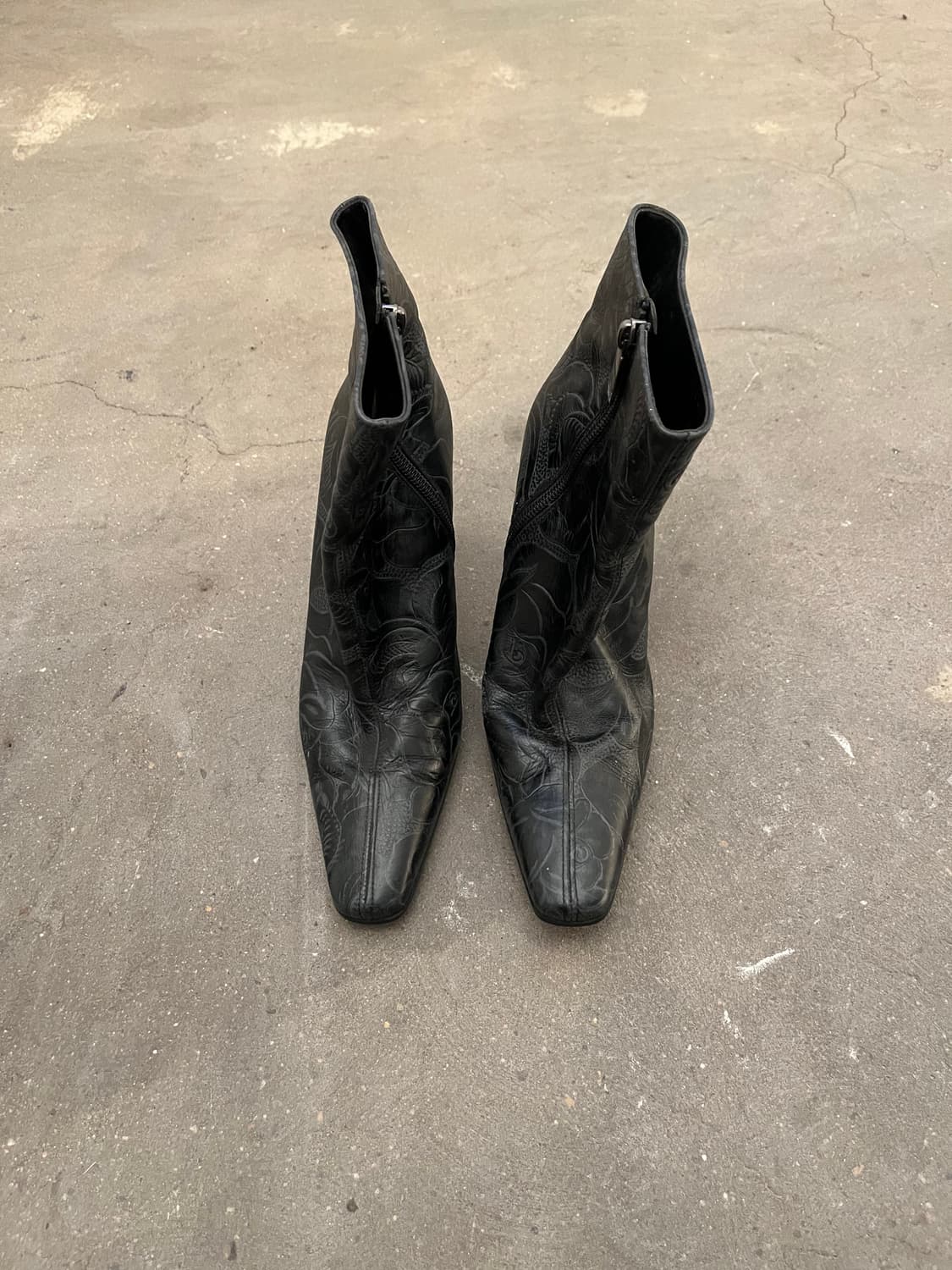 Vintage (maede in japan) 플라워패턴 레더 앵클 힐부츠 상품이미지3