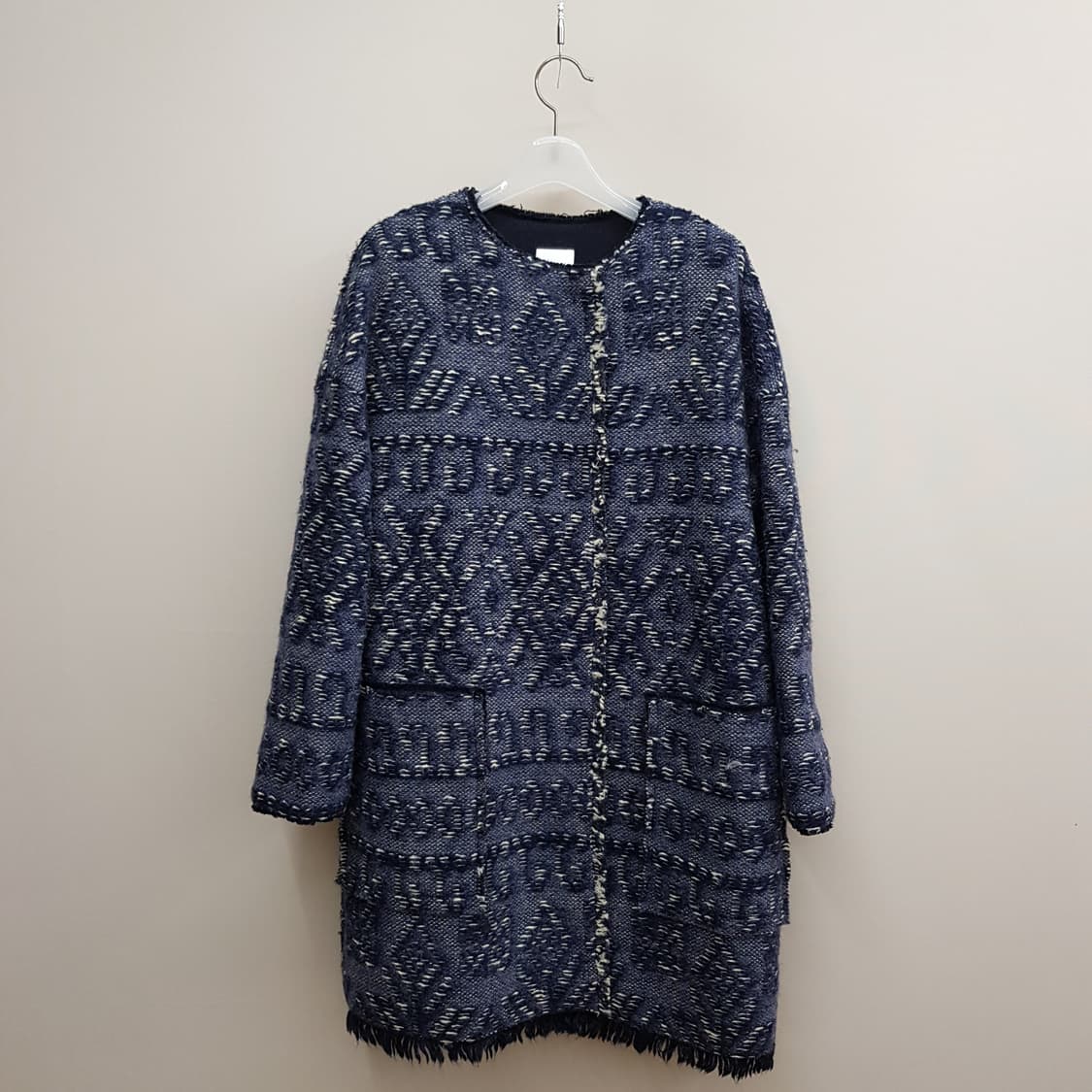 구호 kuho 자카드 패턴 라운드넥 트위드 롱 코트 85-94-160 상품이미지1