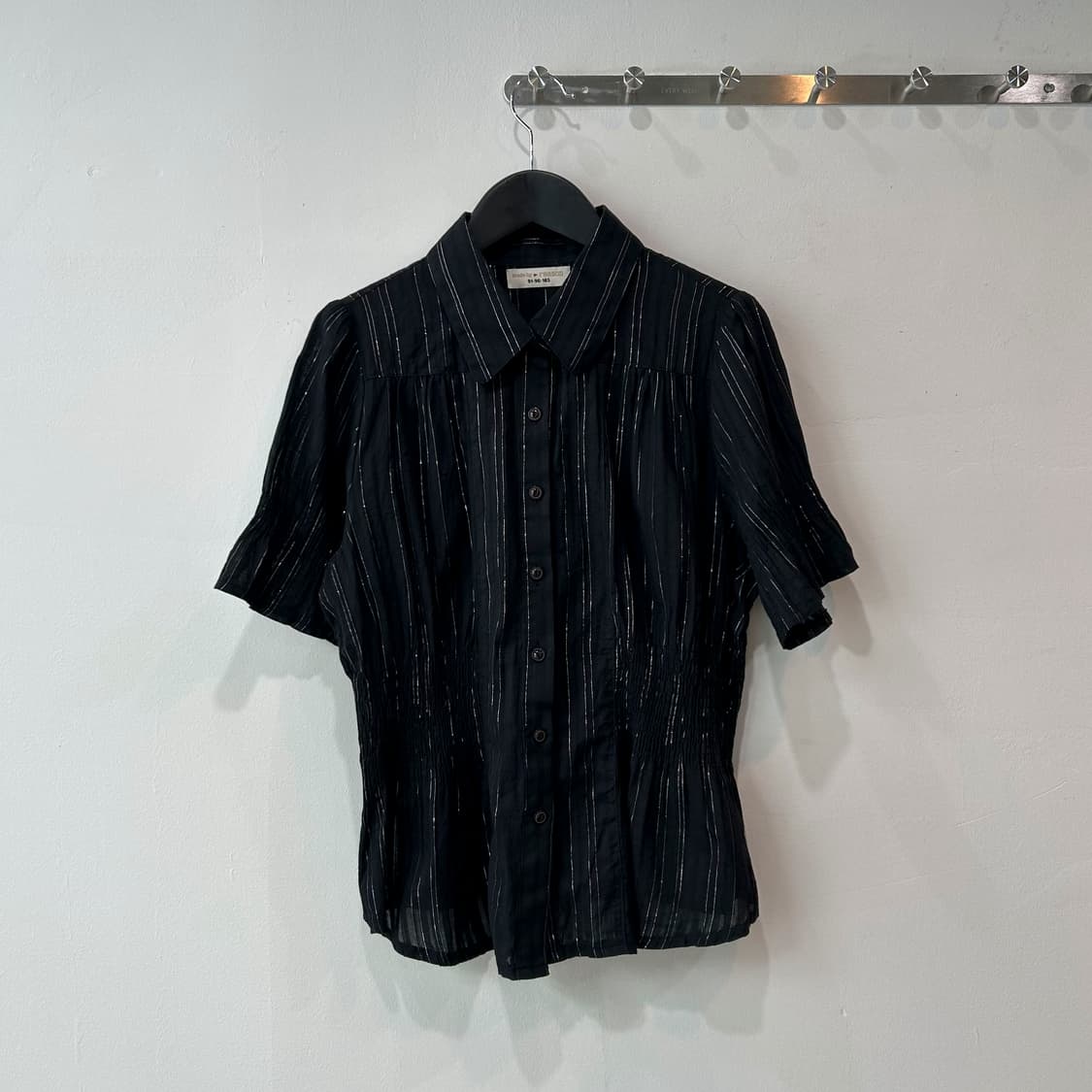 Black sliver stripe blouse 상품이미지3