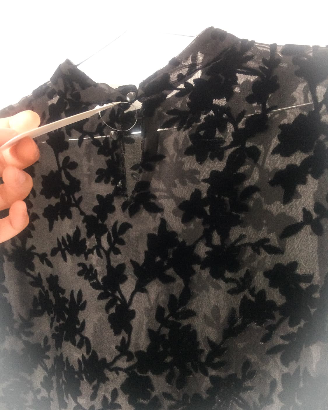 Pattern point see through high neck slee 상품이미지3