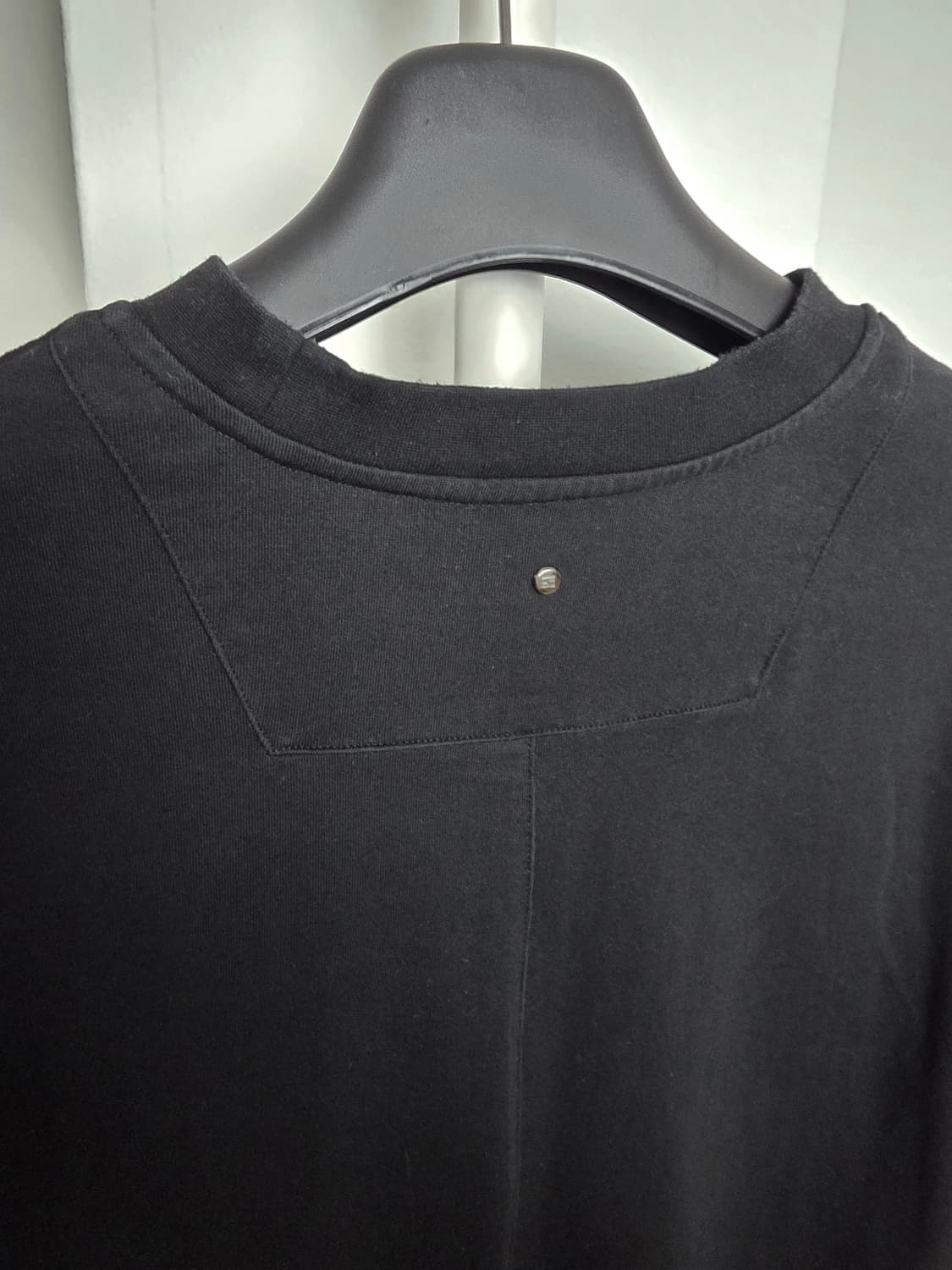 시스템옴므 삼각가죽패치 반팔 티셔츠(95)
 상품이미지7