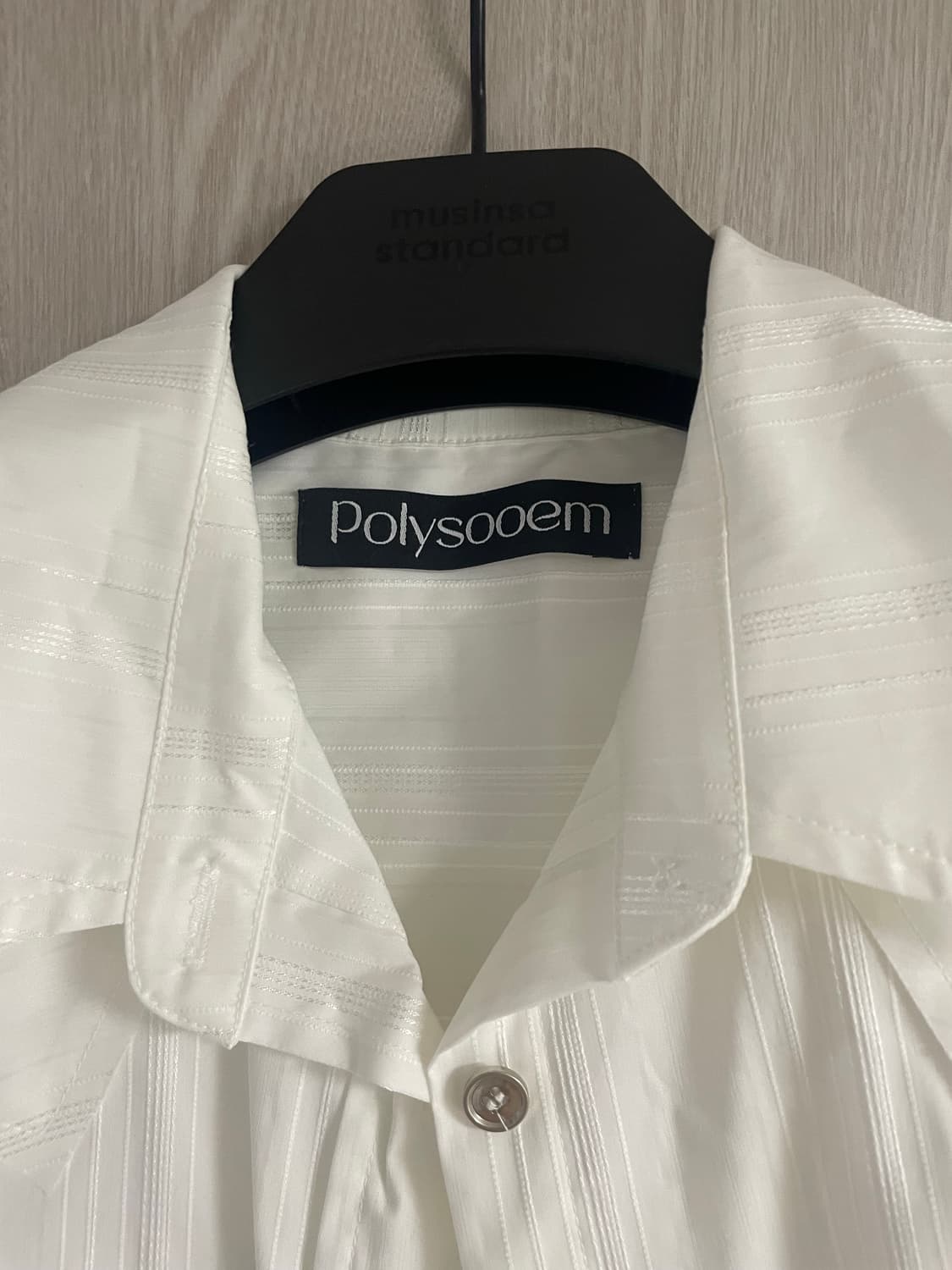 폴리수엠 화이트 셔츠 상품이미지3