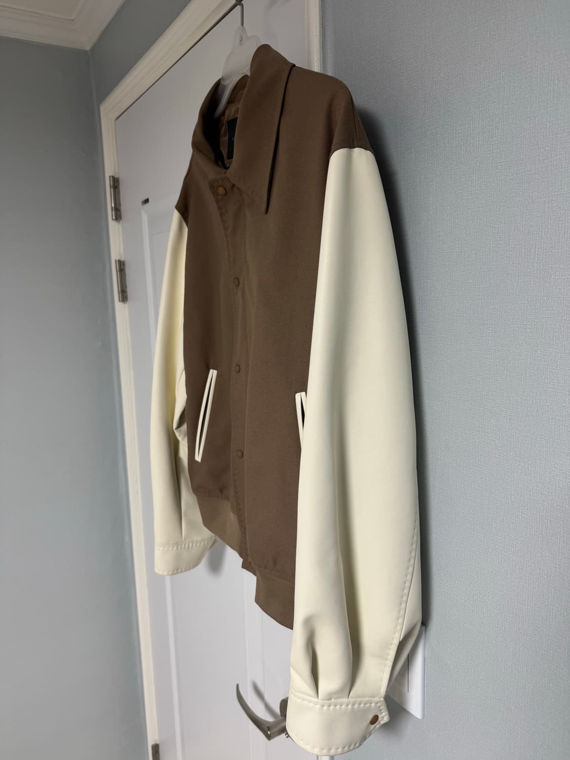 인템포무드 러닝 스티치 스타디움 점퍼 m사이즈(새상품) 상품이미지3