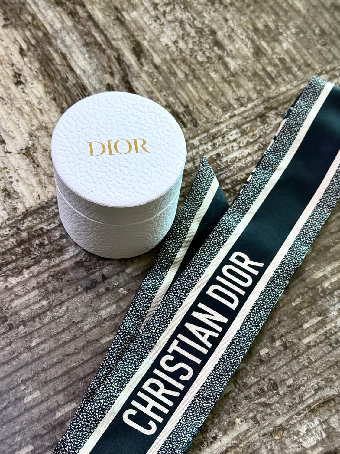 디올 오블리크 미차 스카프 (네이비 블루 실크) 상품이미지1