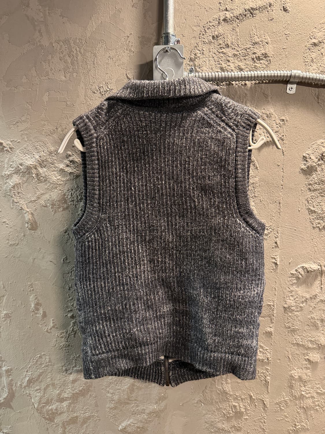 미쏘니 지그재그 패턴 니트 집업 베스트 그레이 48 상품이미지6