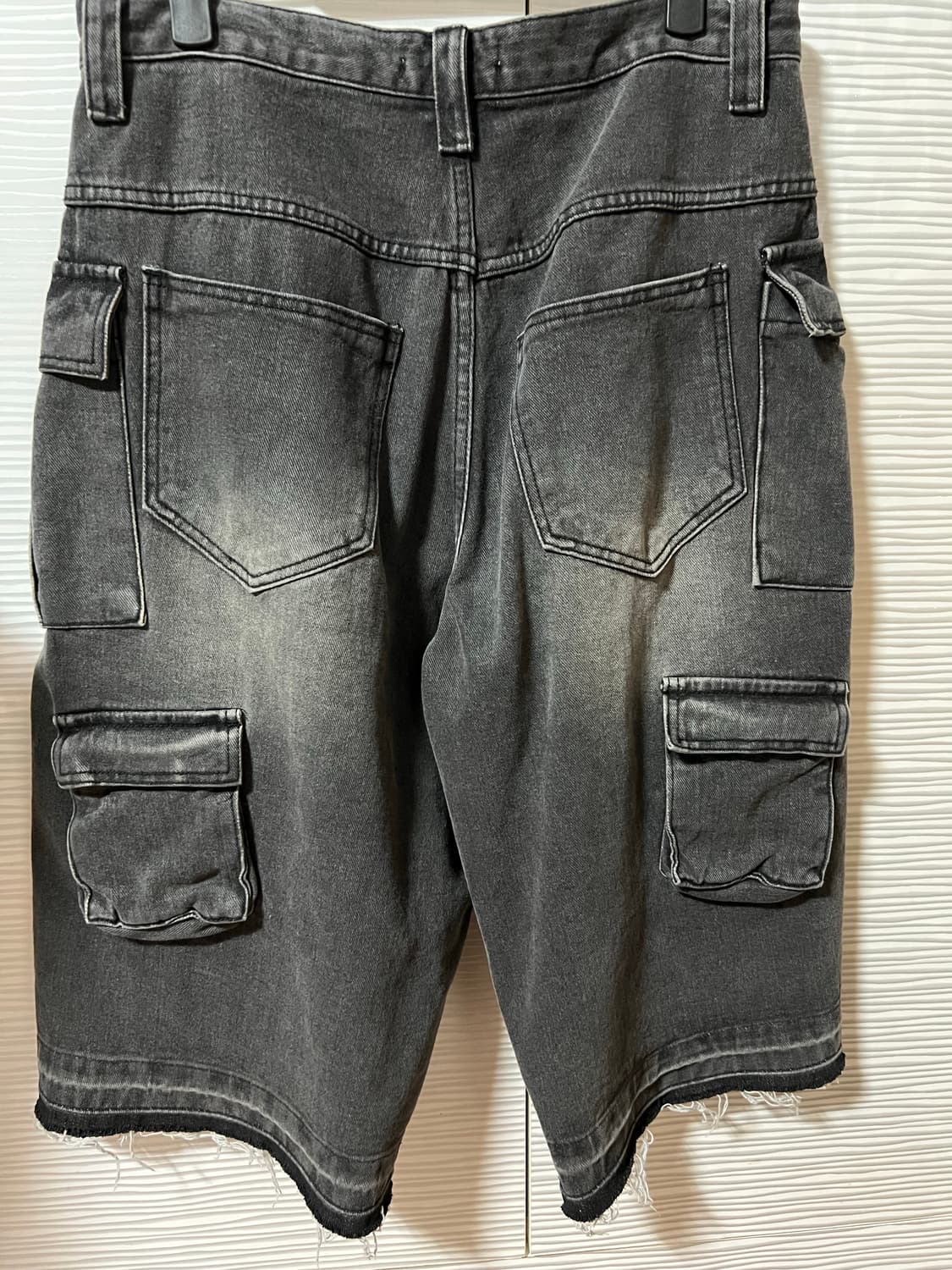 노쿨러스 올드 워시드 카고 데님 쇼츠 다크 그레이 상품이미지2
