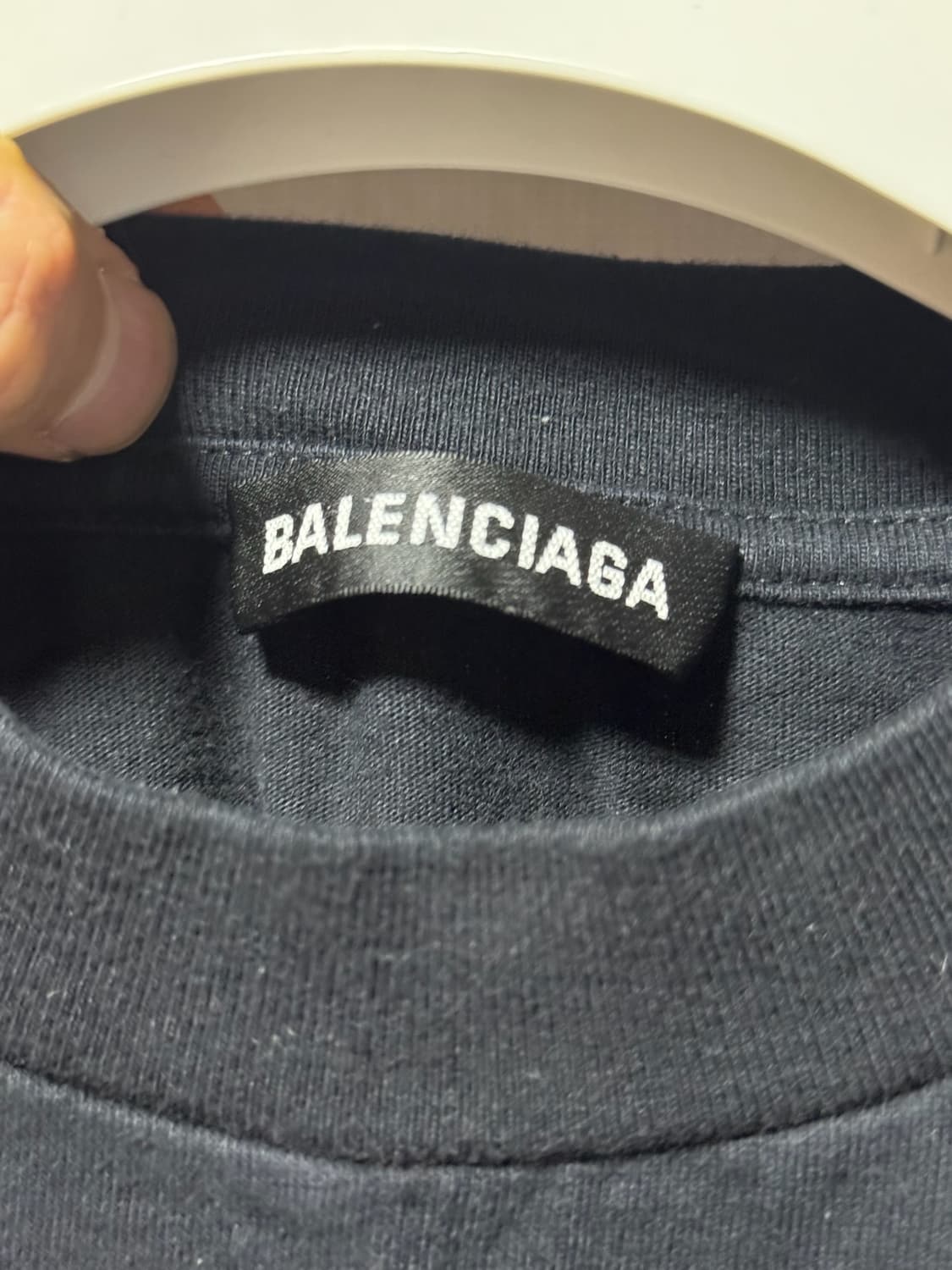 발렌시아가 파리스 로고 남성 반팔티 블랙 XS (100) 상품이미지4