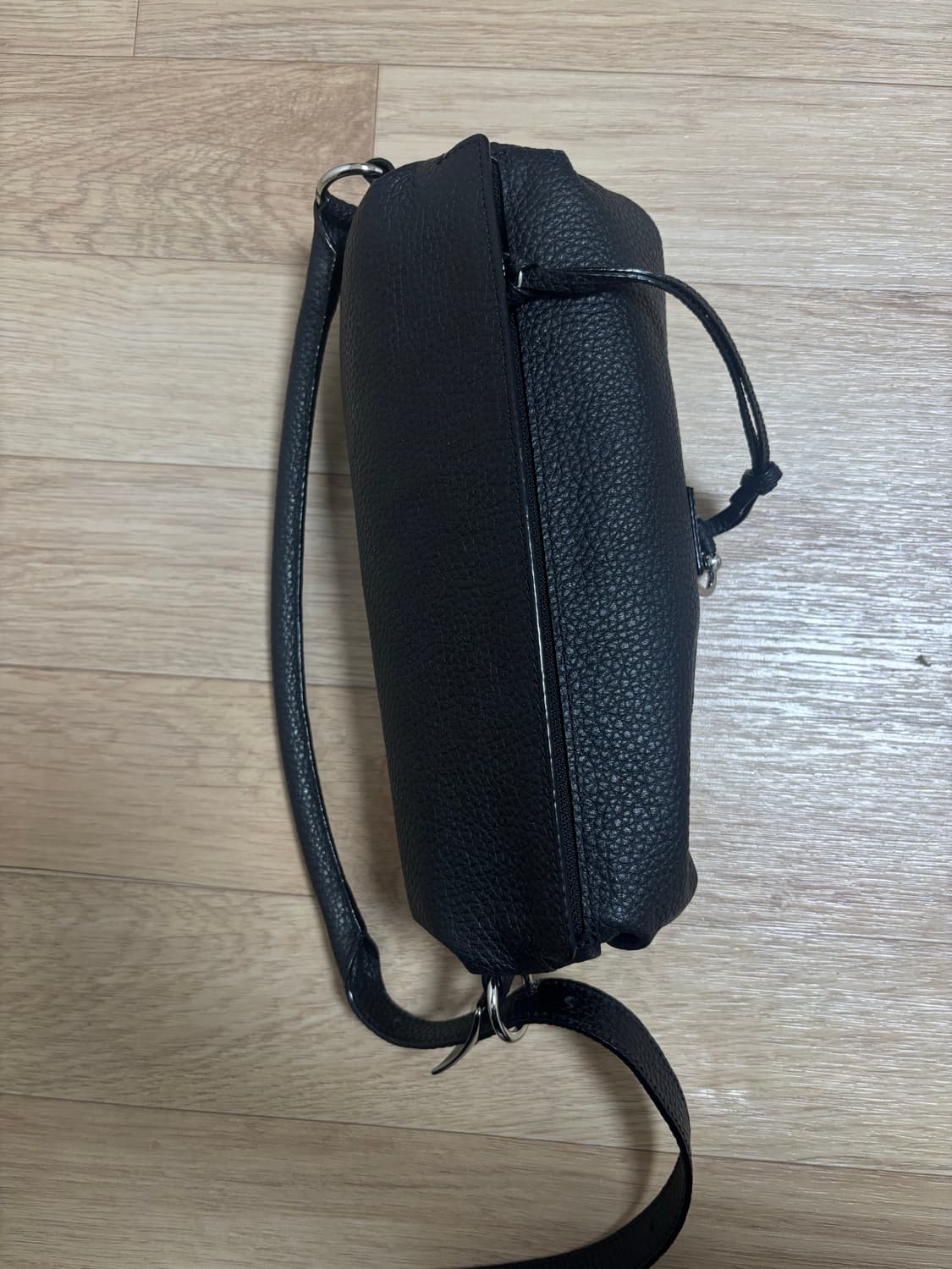 Open yy 오픈와이와이 필로우백 블랙 상품이미지3