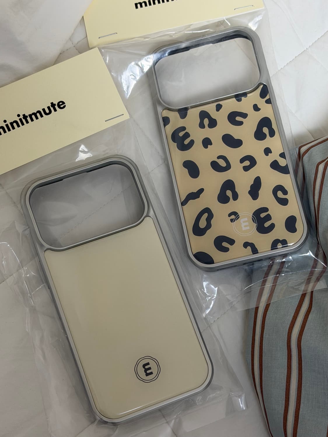 미닛뮤트 실버 아이폰 케이스 17pro 버터 새상품 상품이미지1