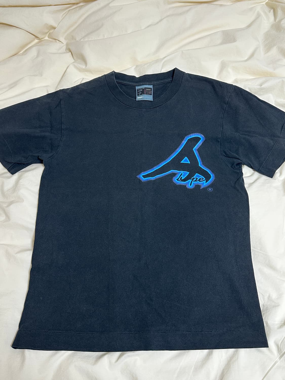 베이프 반팔 티셔츠 상품이미지1