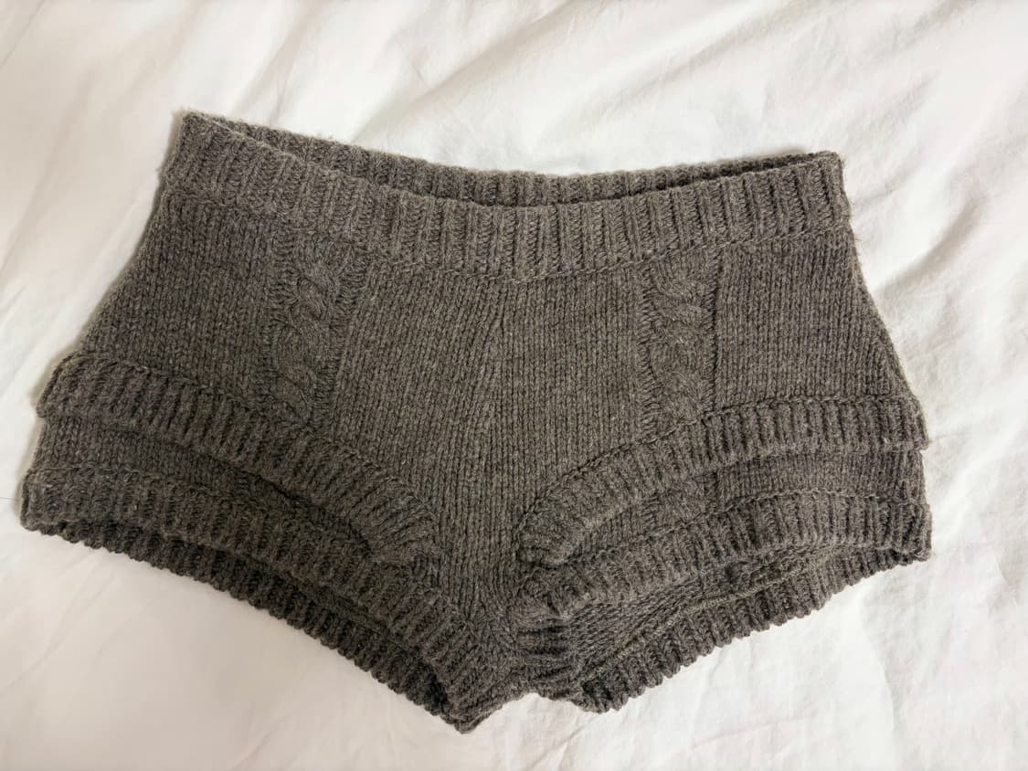 울리카상투스 니트팬츠 상품이미지1