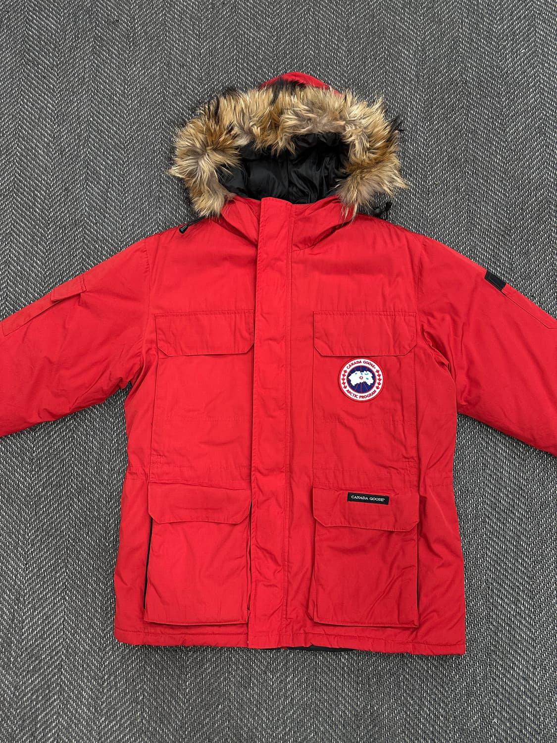 캐나다구스 익스페디션 파카 레드 상품이미지2