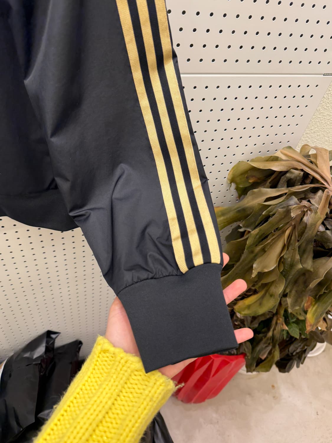 00s 아디다스 올드스쿨 트위스티드 나일론 우븐 트랙 자켓 U26 상품이미지3