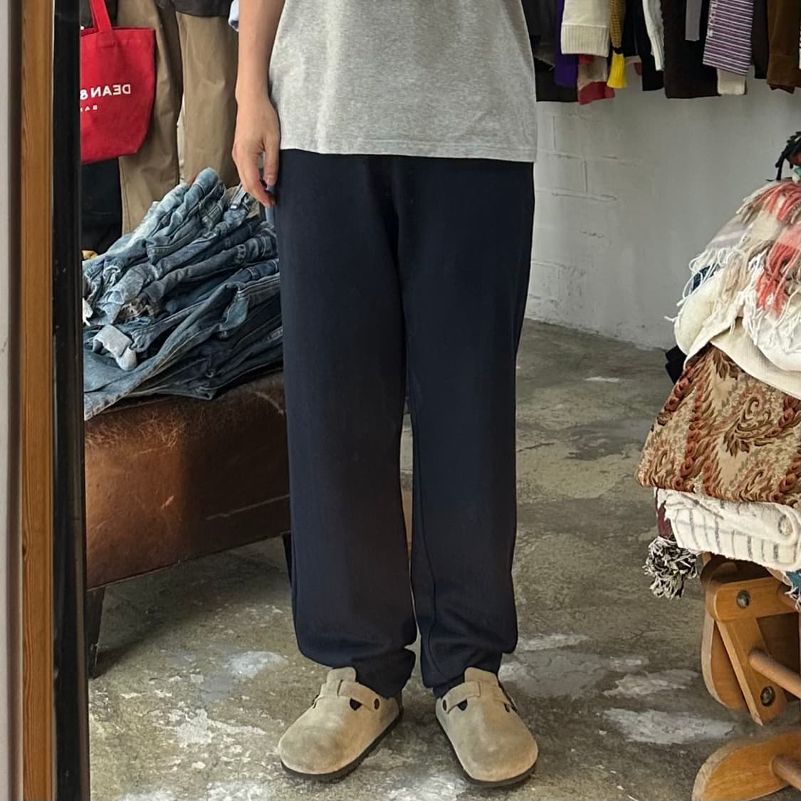 (착용컷) Champion 스웻 조거 팬츠 (남성용 XL) 상품이미지4