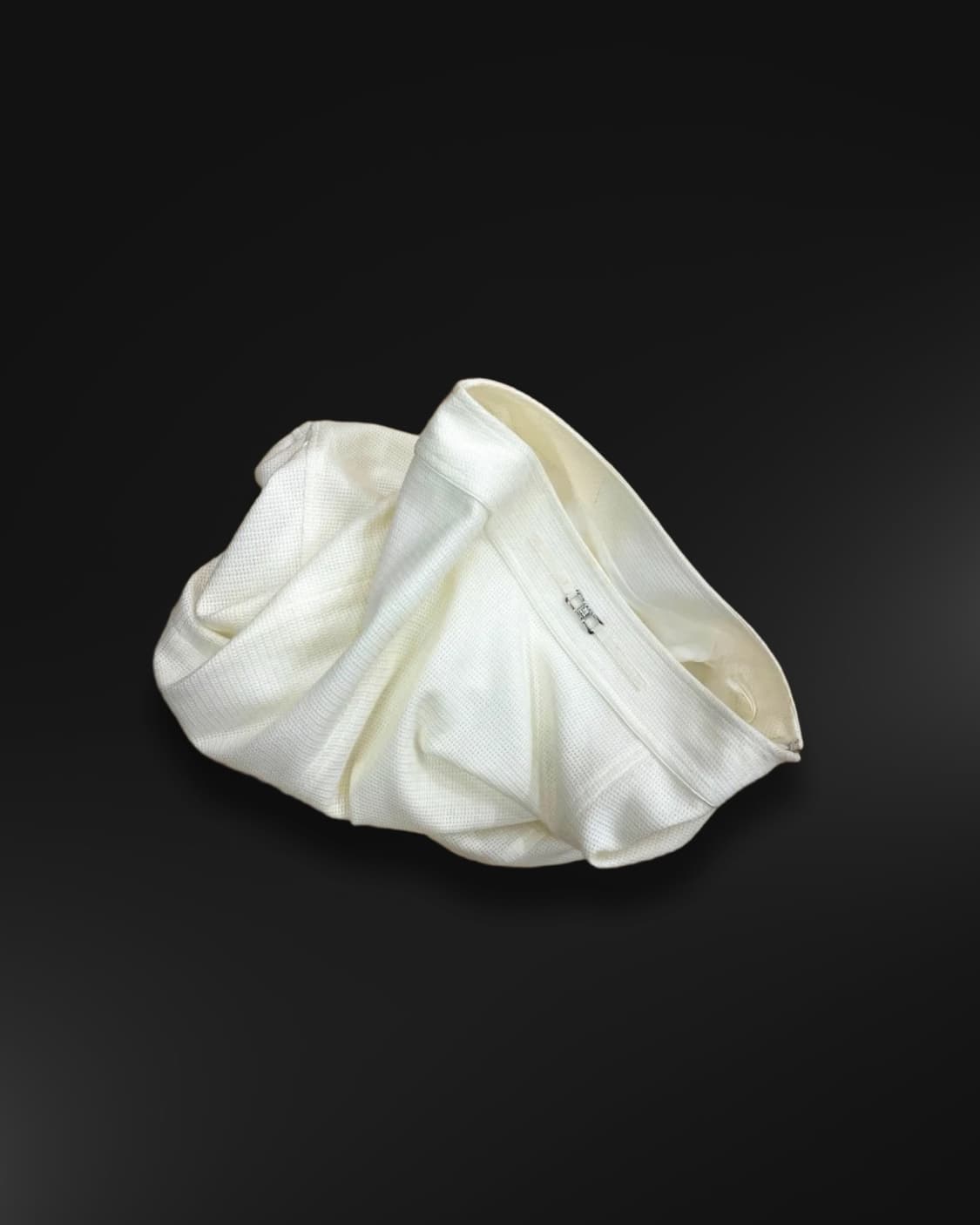 꾸레쥬 미디 스커트 로고 각인 메탈 장식 새틴 테이프 플레어핏 화이트  상품이미지1