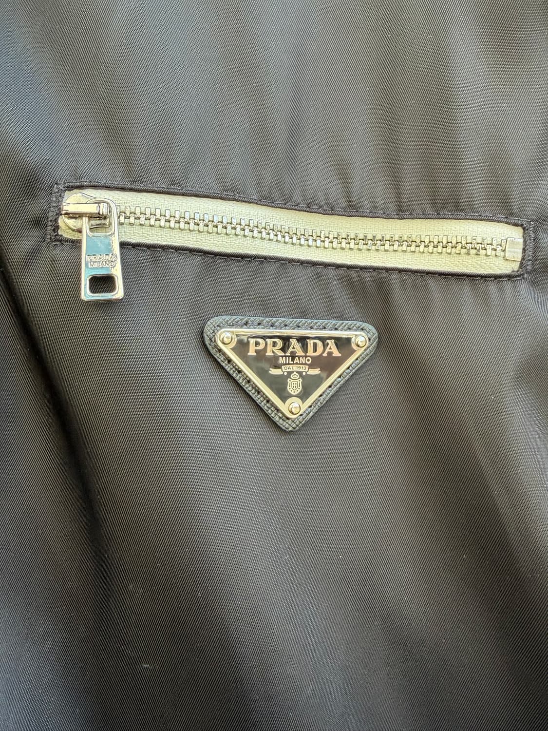 프라다 바람막이 상품이미지5