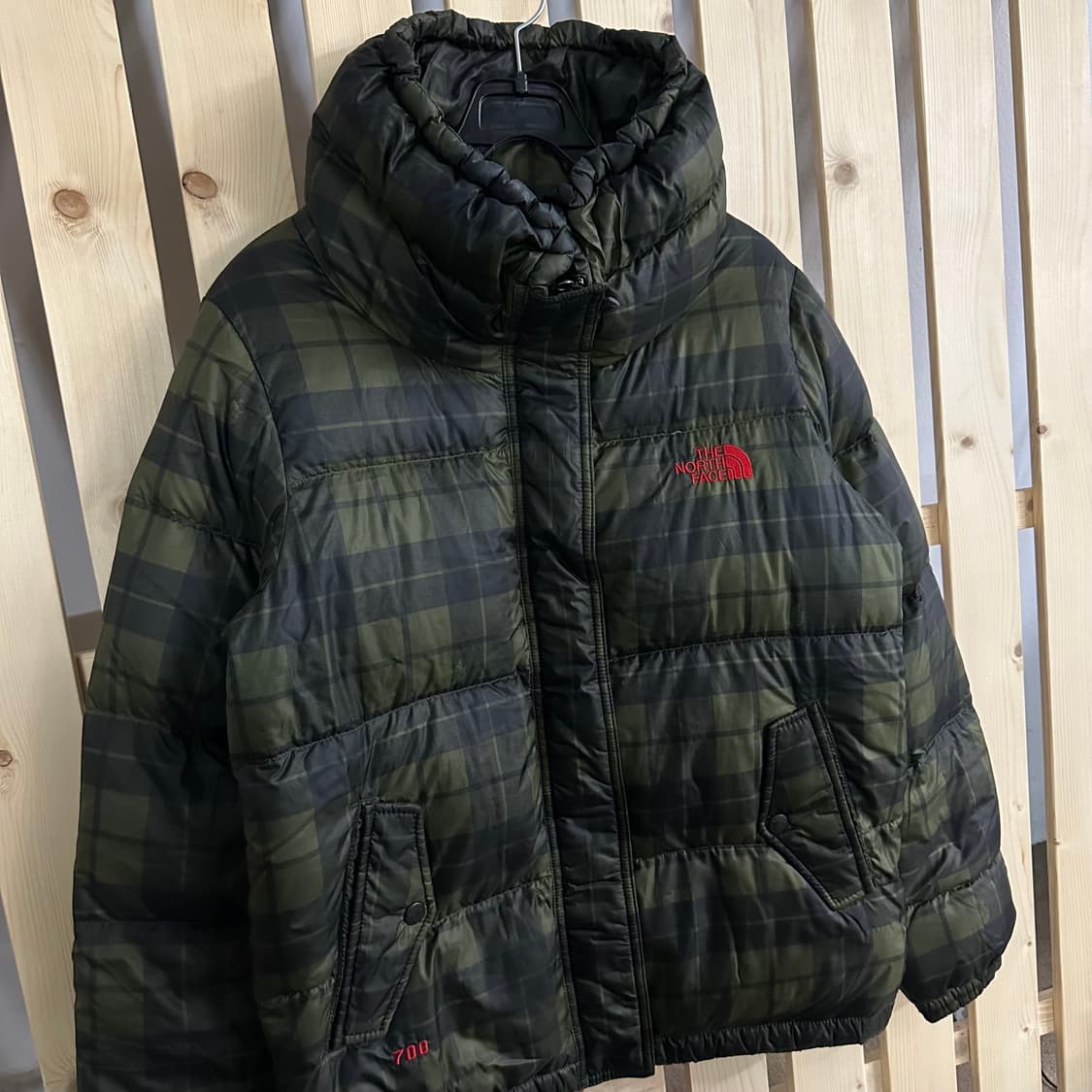 (S) 노스페이스 700 카키 체크 패딩 상품이미지2