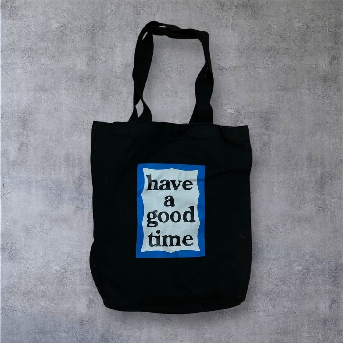 해브어굿타임 빅로고 블랙 토트백 상품이미지1
