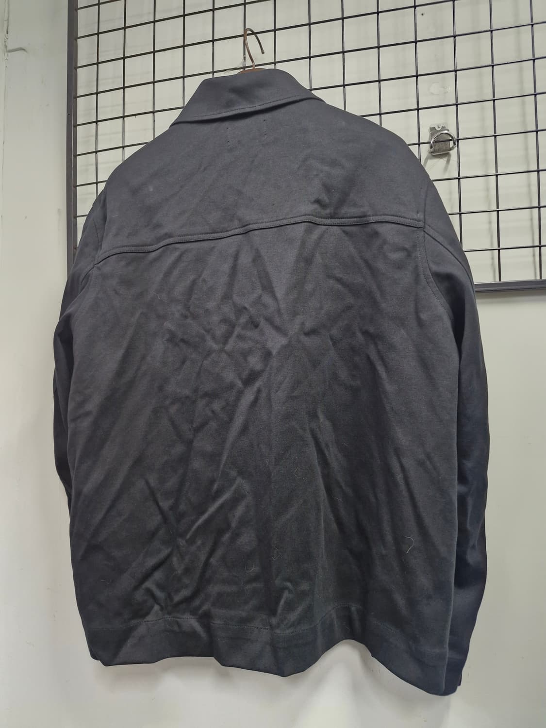 105XL COS 코스 미니멀 워크웨어 자켓 검정. 상품이미지8