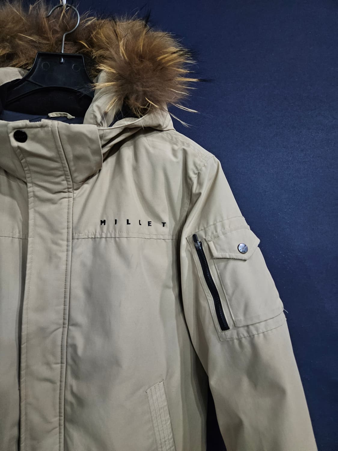 밀레 베이지컬러 남성 105 덕다운 숏패딩  상품이미지4