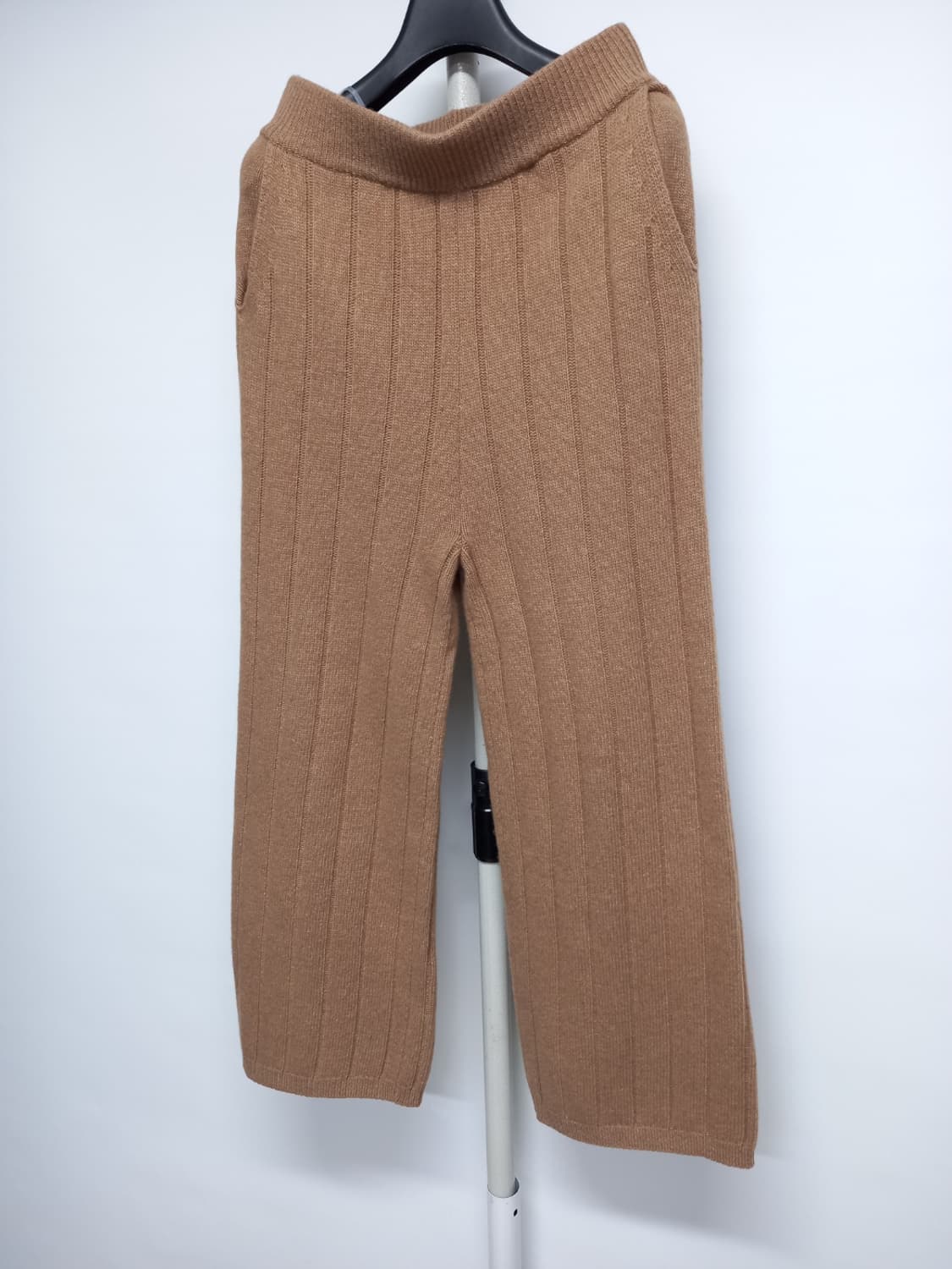새 돌체비타 춘추동 캐시미어블랜 일자통핏 니트팬츠 F 상품이미지3