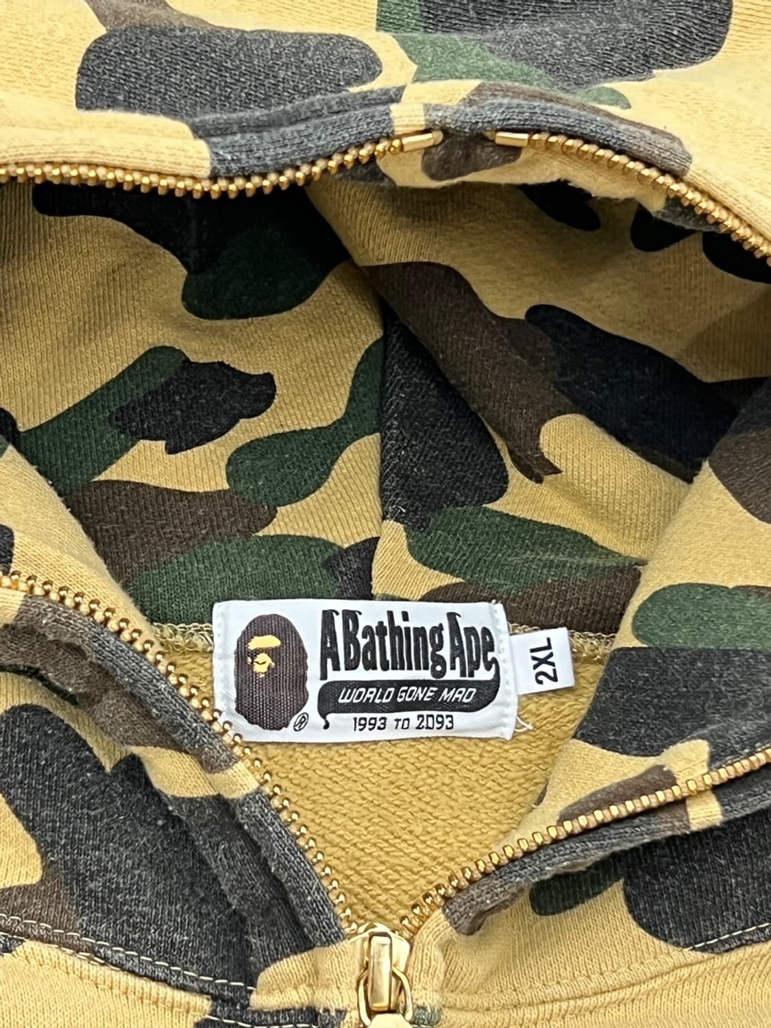 베이프 퍼스트카모 황계 샤크 후드집업 상품이미지6