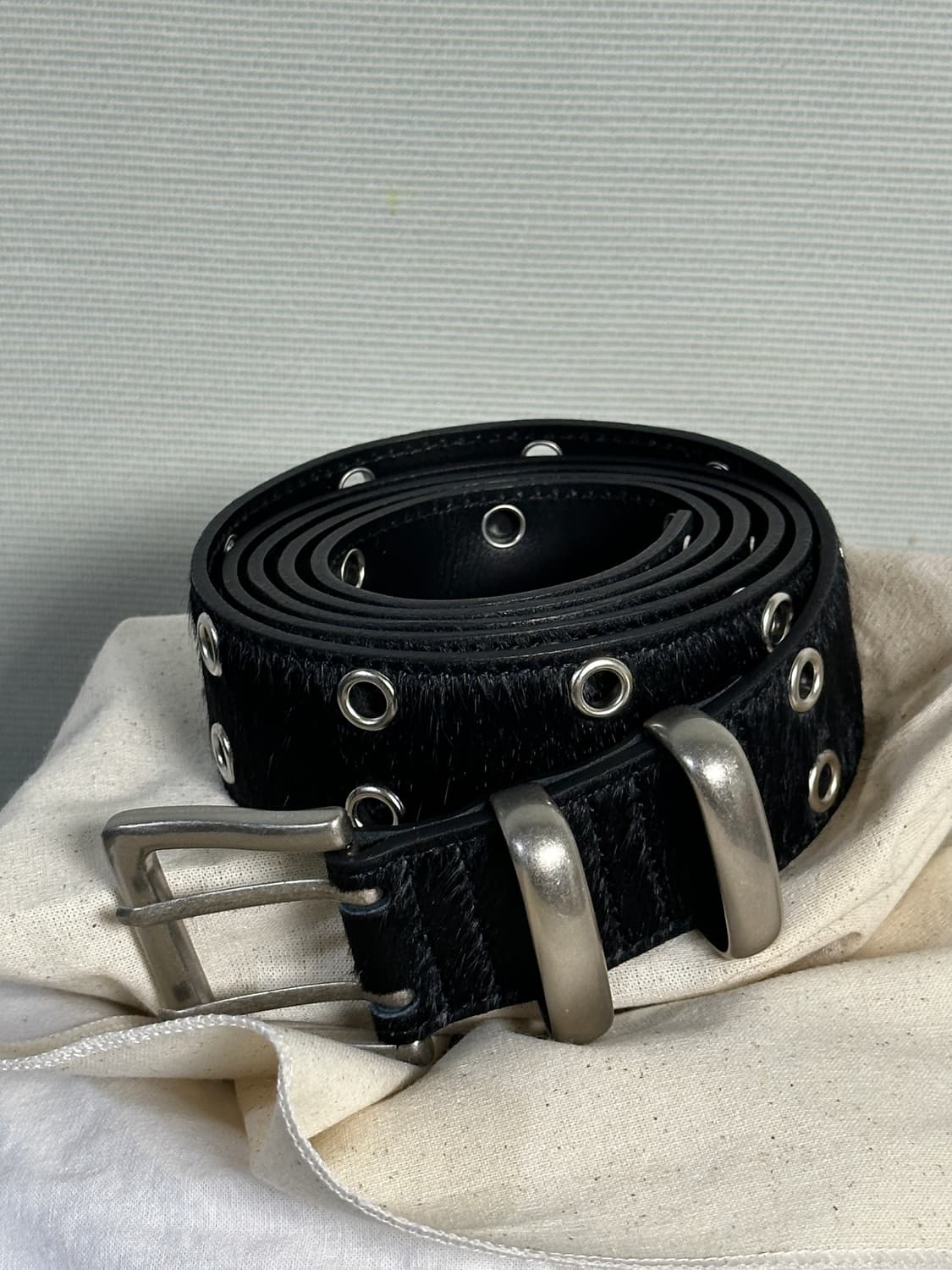 카미엔 x MJD 더블 홀 벨트 블랙 셔링 카프스킨 상품이미지2