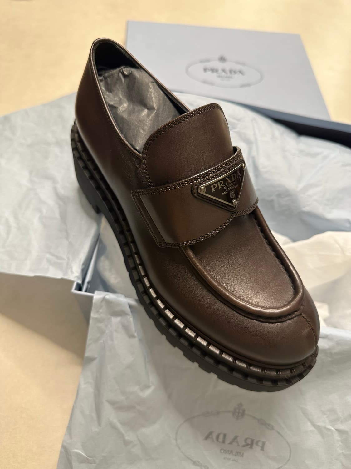 프라다 로퍼 다크초코 37 상품이미지2