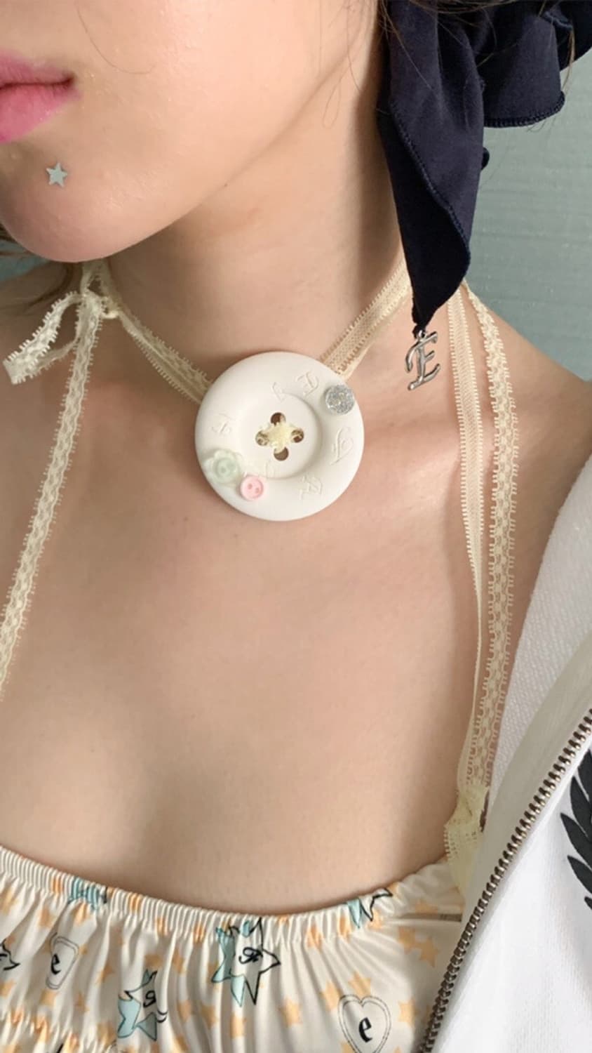 샵페어리 목걸이 lettering big button necklace 상품이미지1