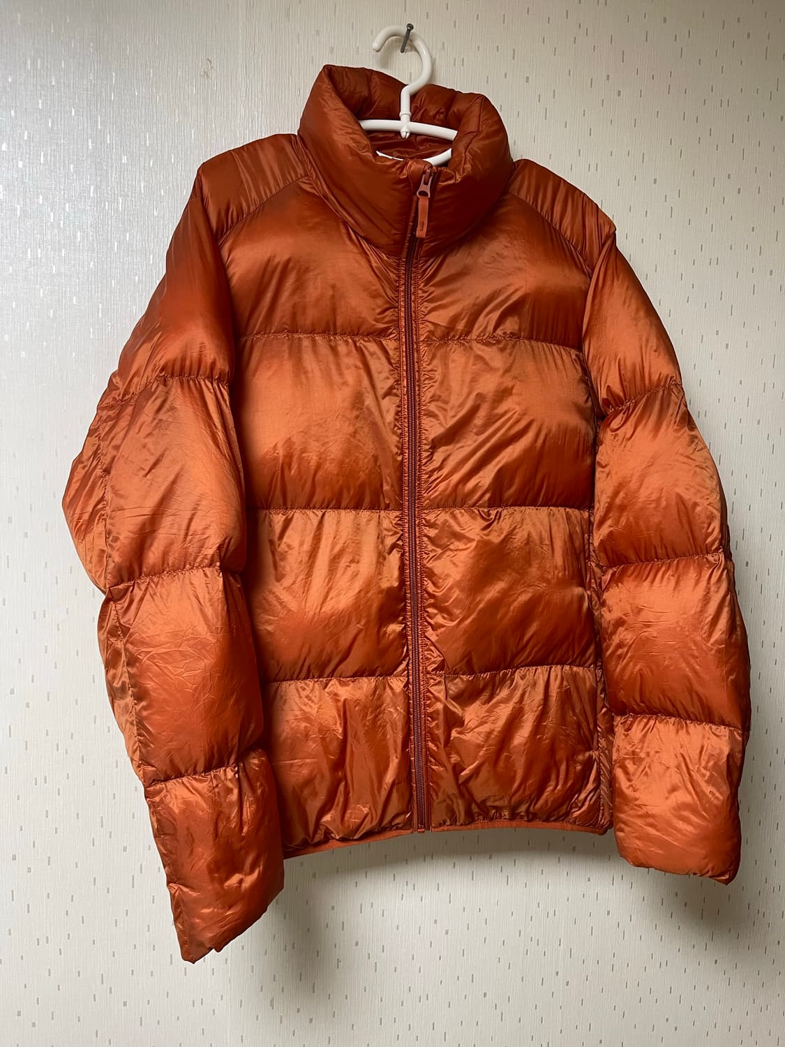 유니클로 정품 울트라 라이트 다운 패딩자켓 오렌지 L 상품이미지2