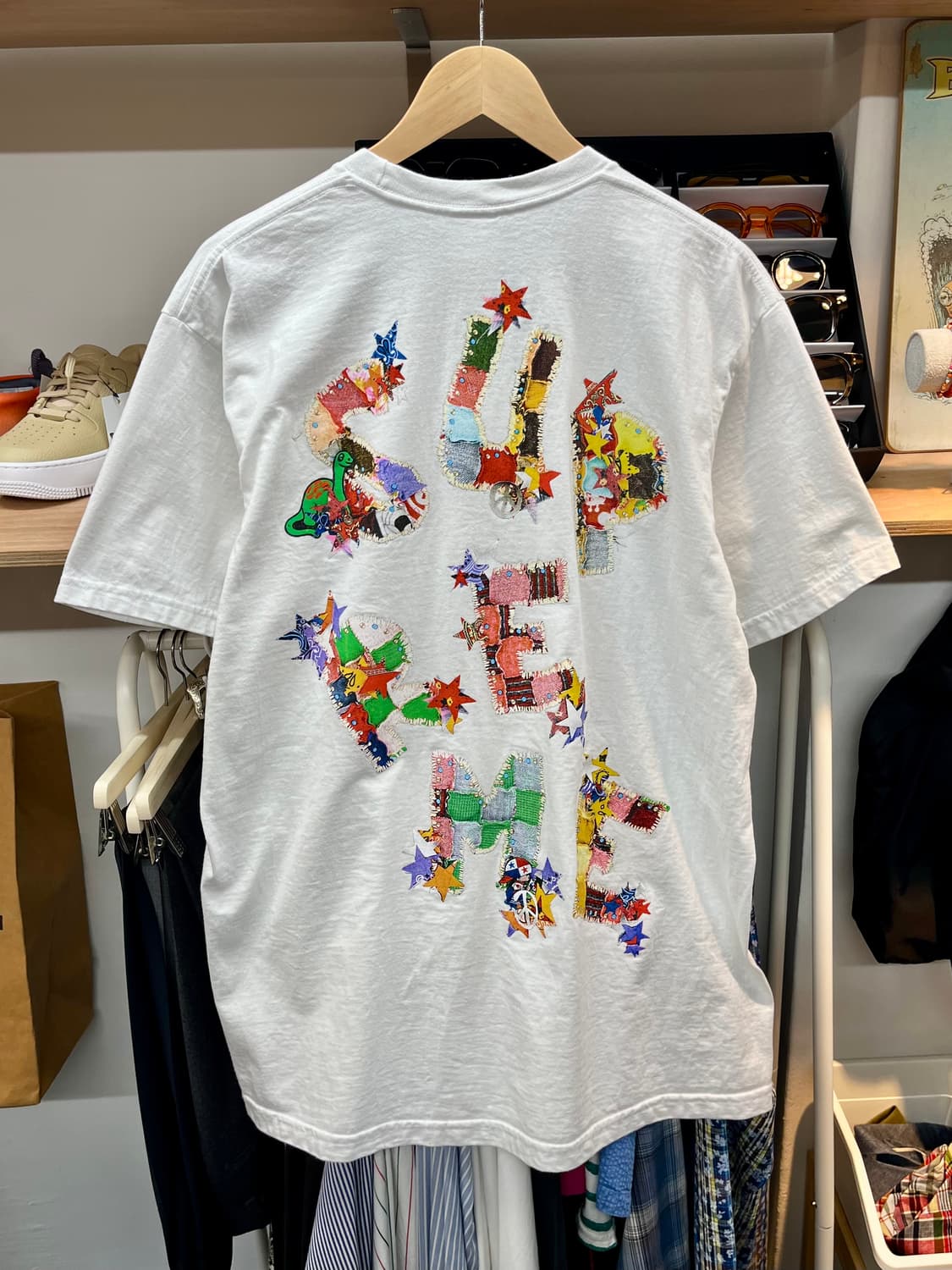 [105] 슈프림 패치워크로고 반팔티 L  상품이미지4