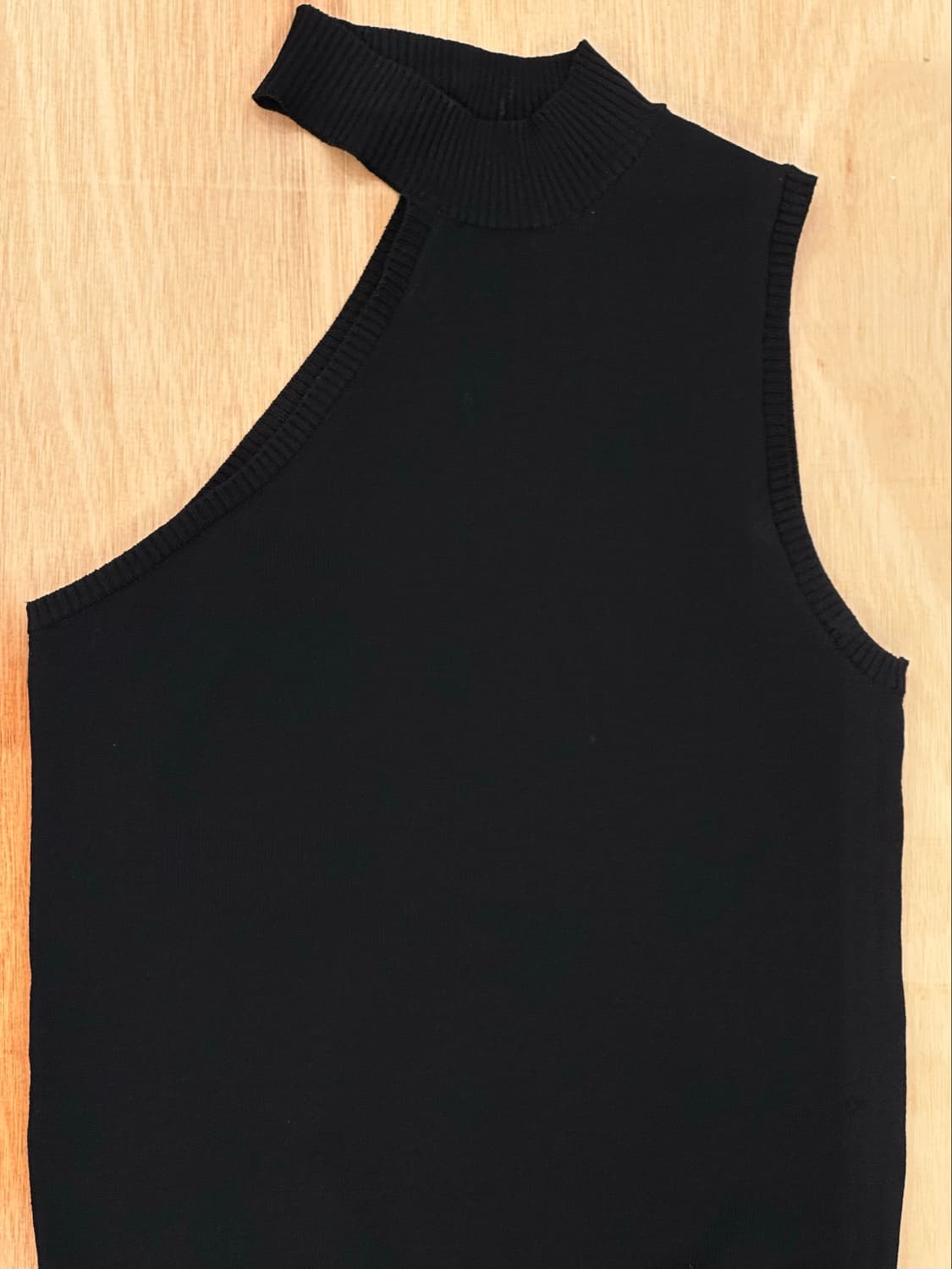[EGOIST] half shoulder sleeveless 상품이미지7