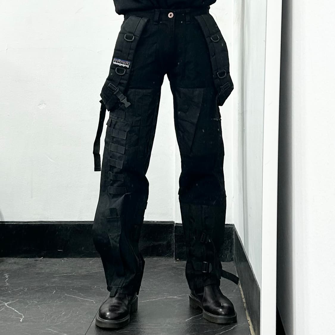 써저리 프로파간다 백팩 팬츠 상품이미지4
