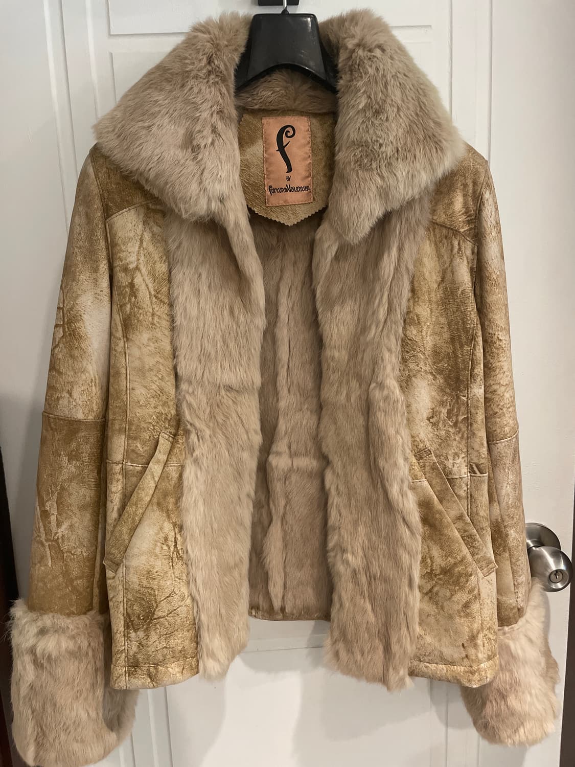 페니레인 퍼 자켓 상품이미지1