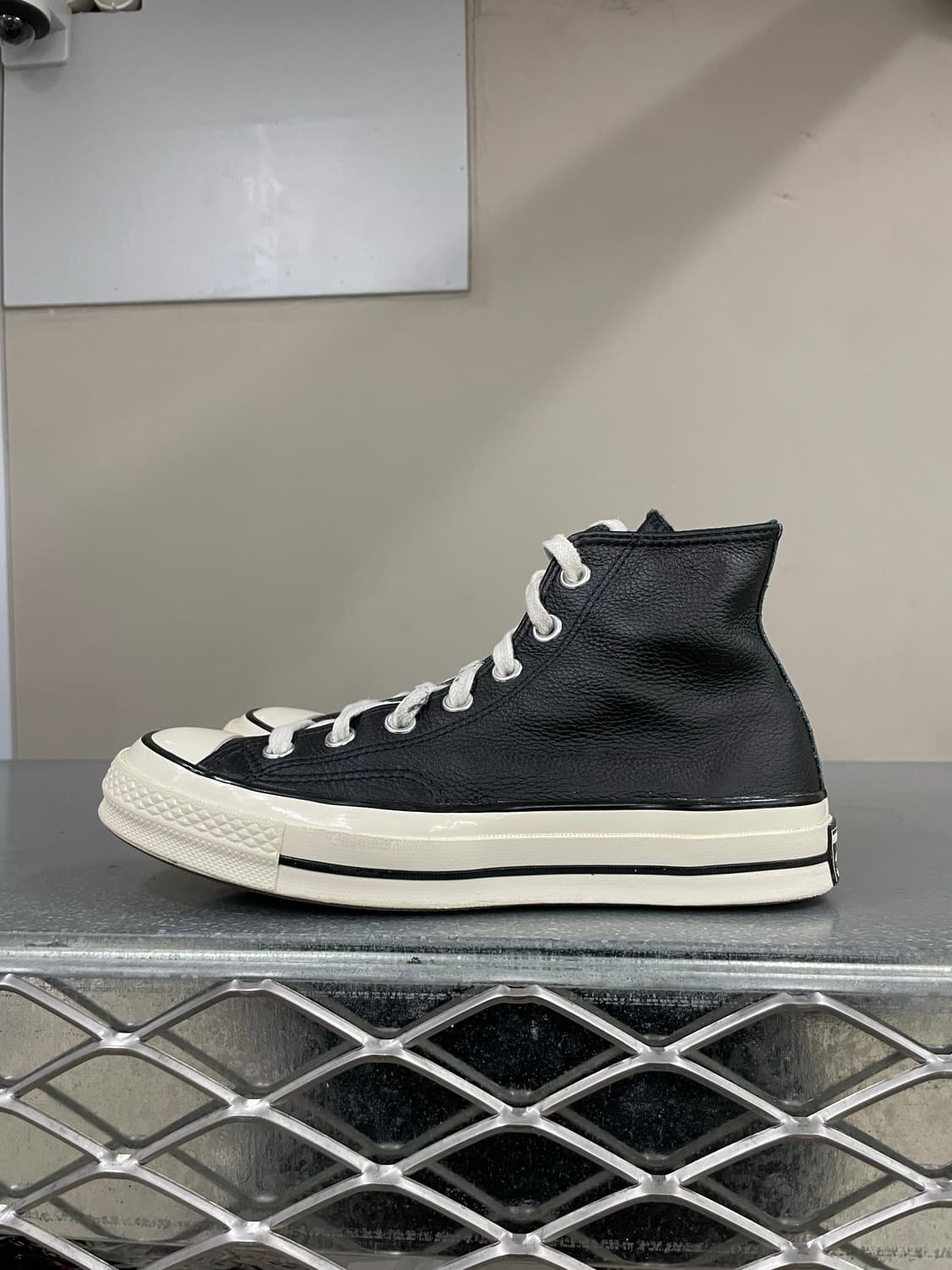 컨버스 척 70 레더 블랙 240 상품이미지1