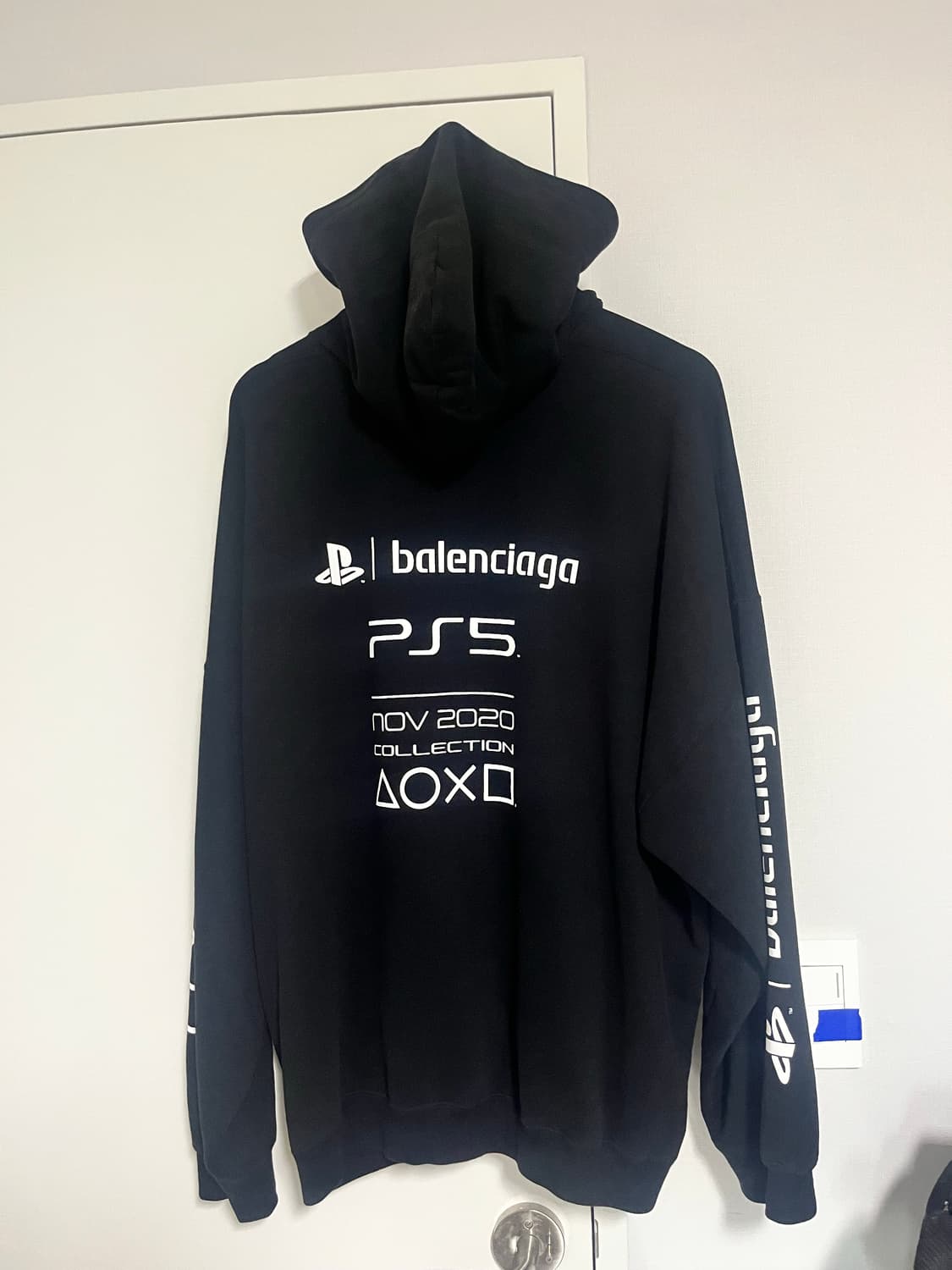 발렌시아가 x ps5 오버사이즈 후드 상품이미지2
