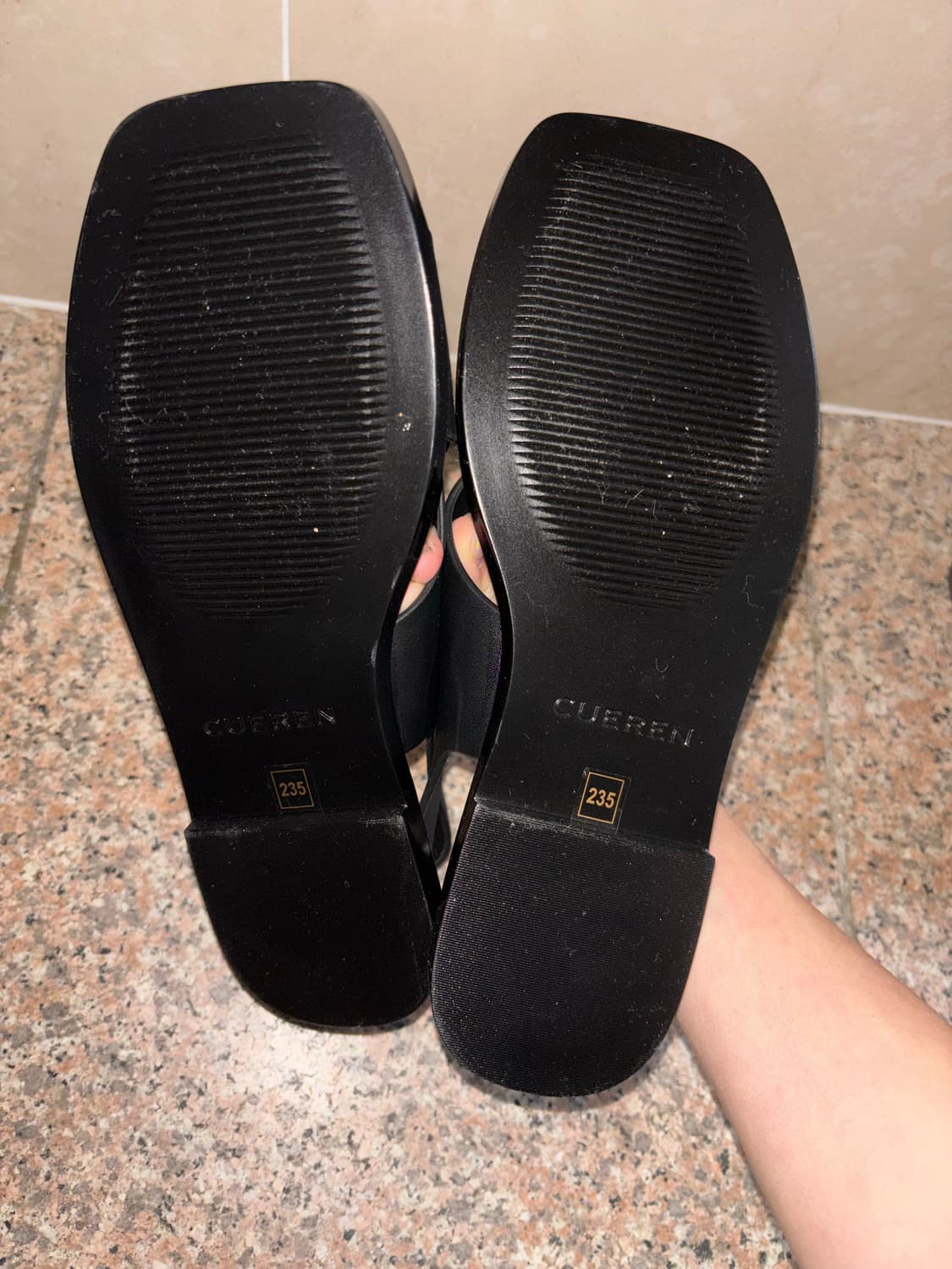 쿠에른 샌들 상품이미지3